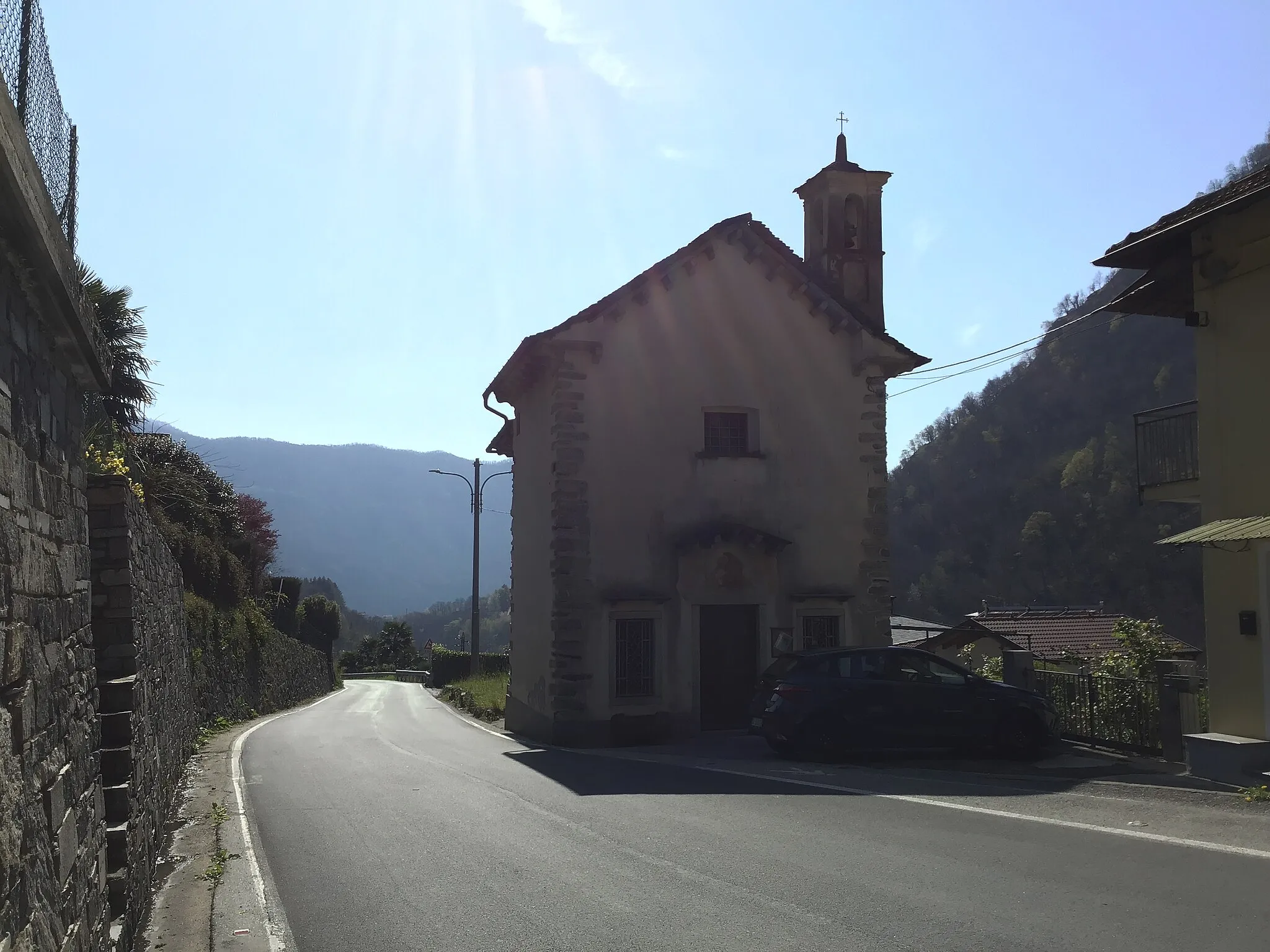 Photo showing: la chiesetta nell paese di Canova del Vescovo, frazione di Omegna nell inizio della Valle Strona (VB)