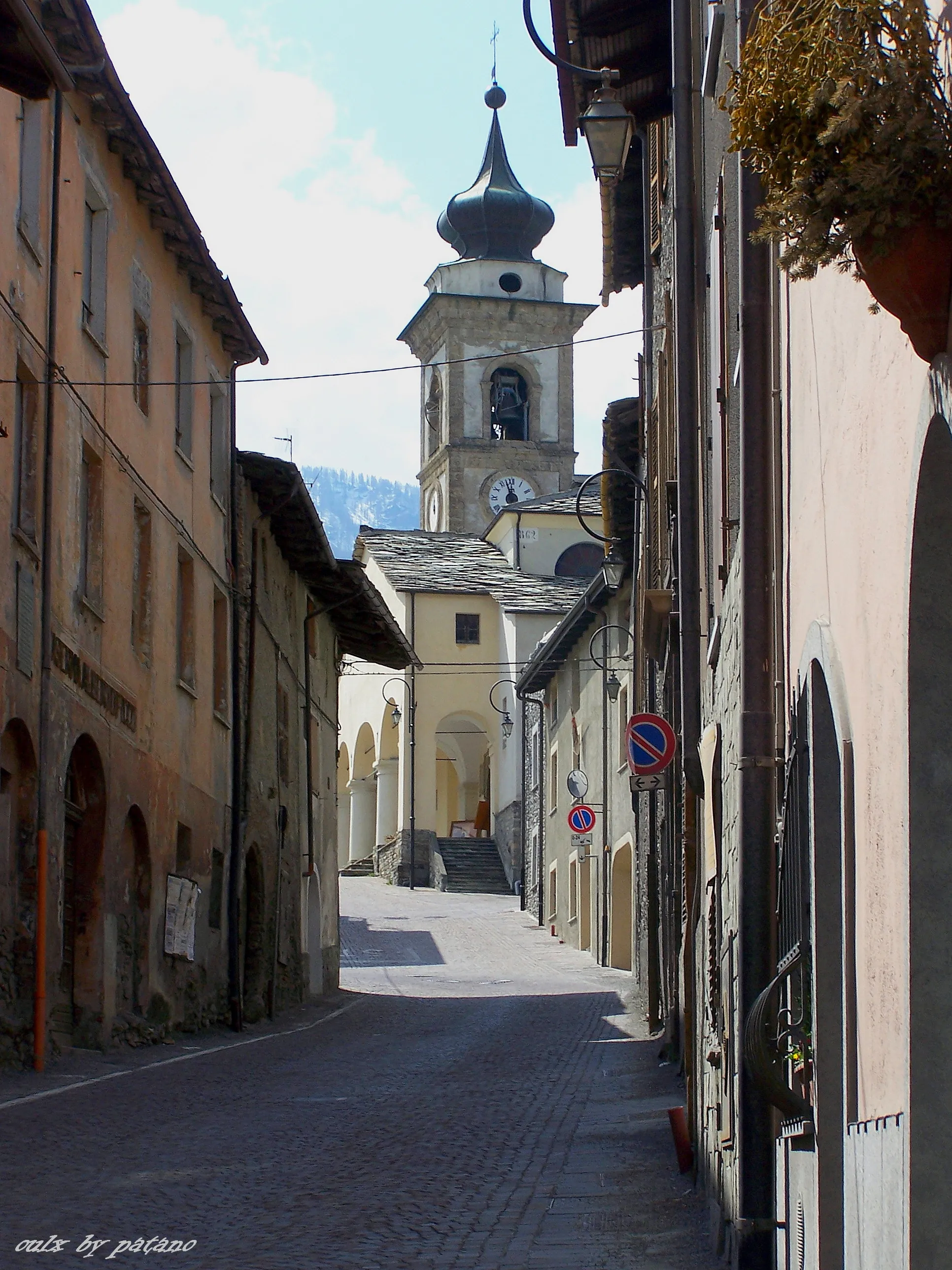 Photo showing: Oulx, la chiesa