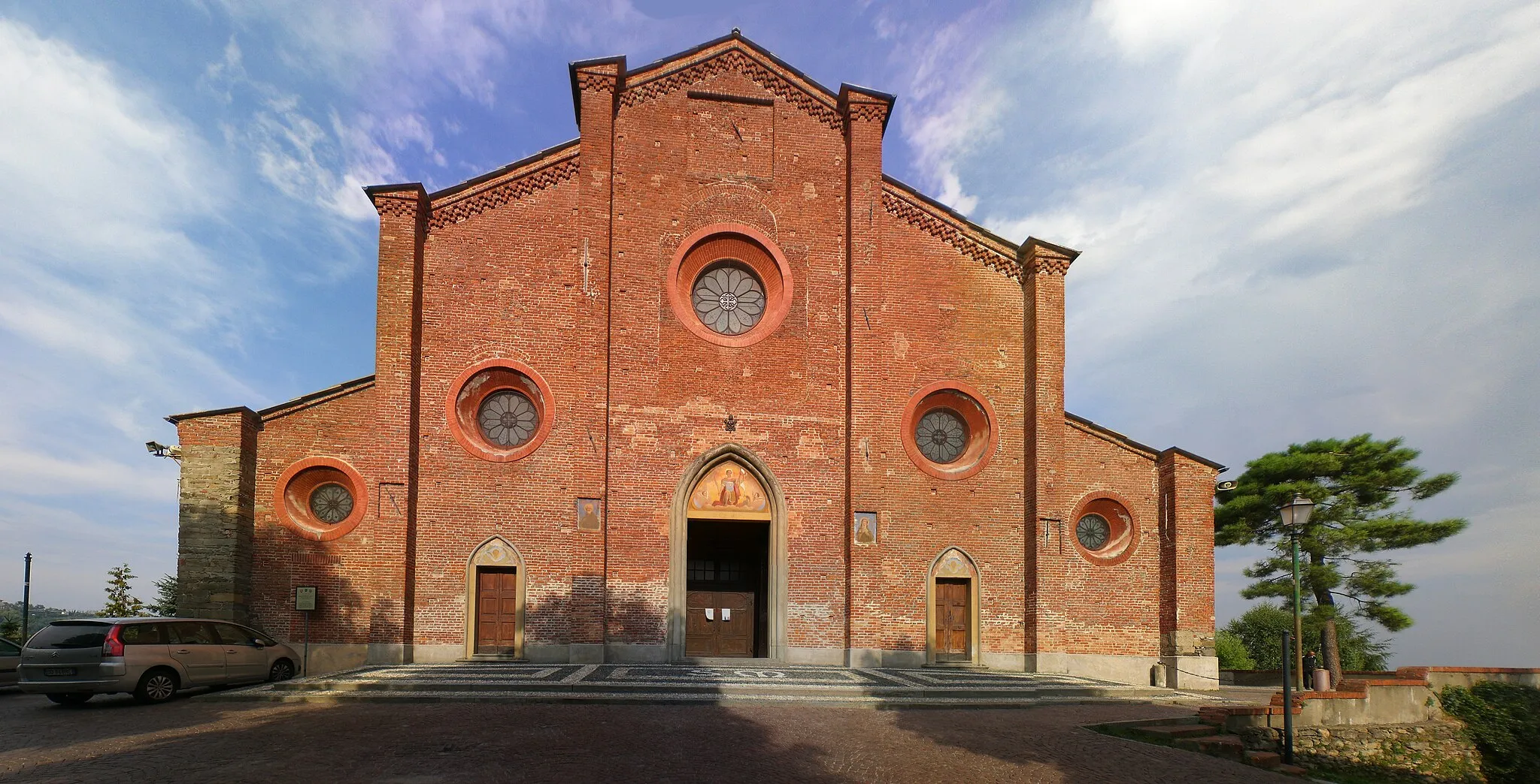 Photo showing: Church of San Maurizio in Pinerolo, a city near Torino in Piedmont, Italy.