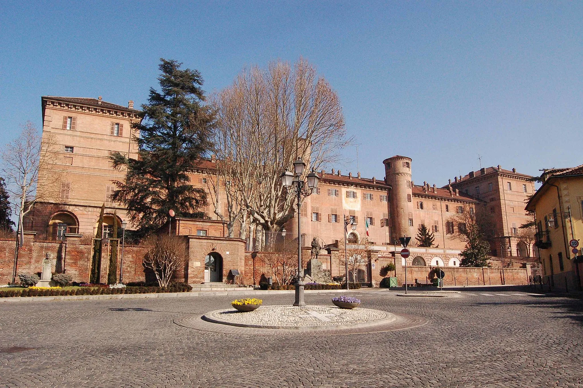 Photo showing: Castle of Moncalieri