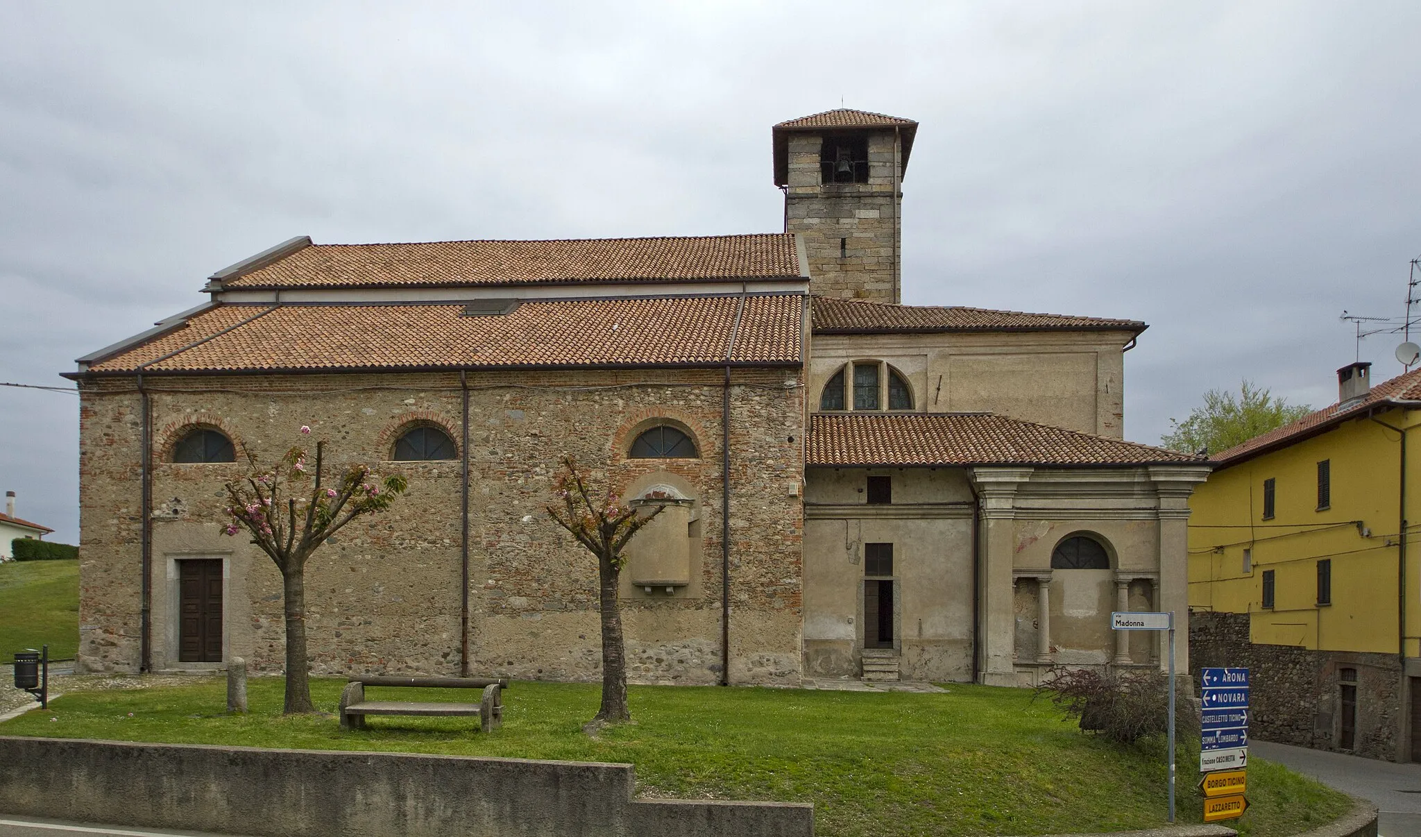 Photo showing: Santuario della Madonna del Rosario - vista laterale