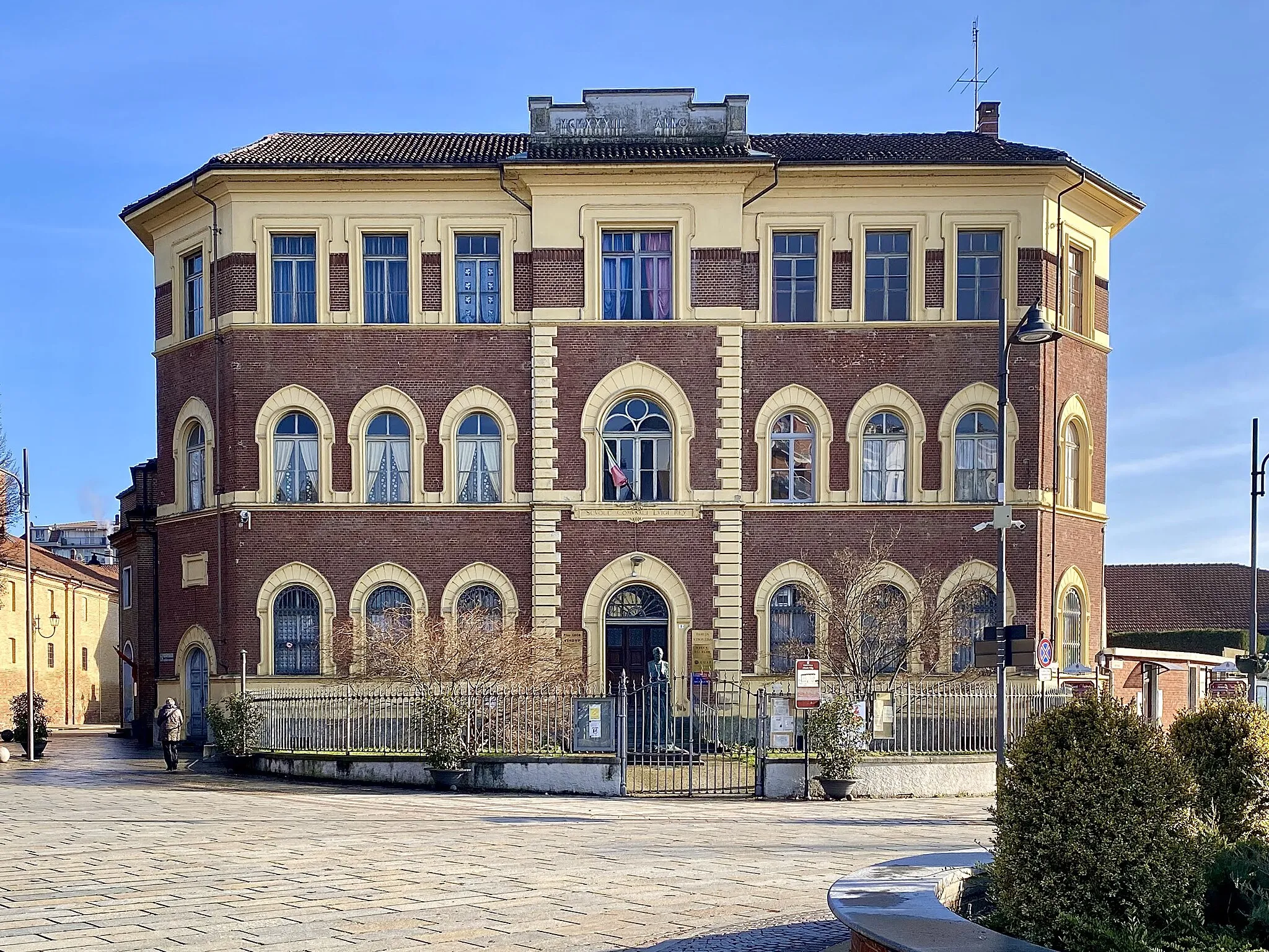 Photo showing: La Ex Scuola Luigi Rey