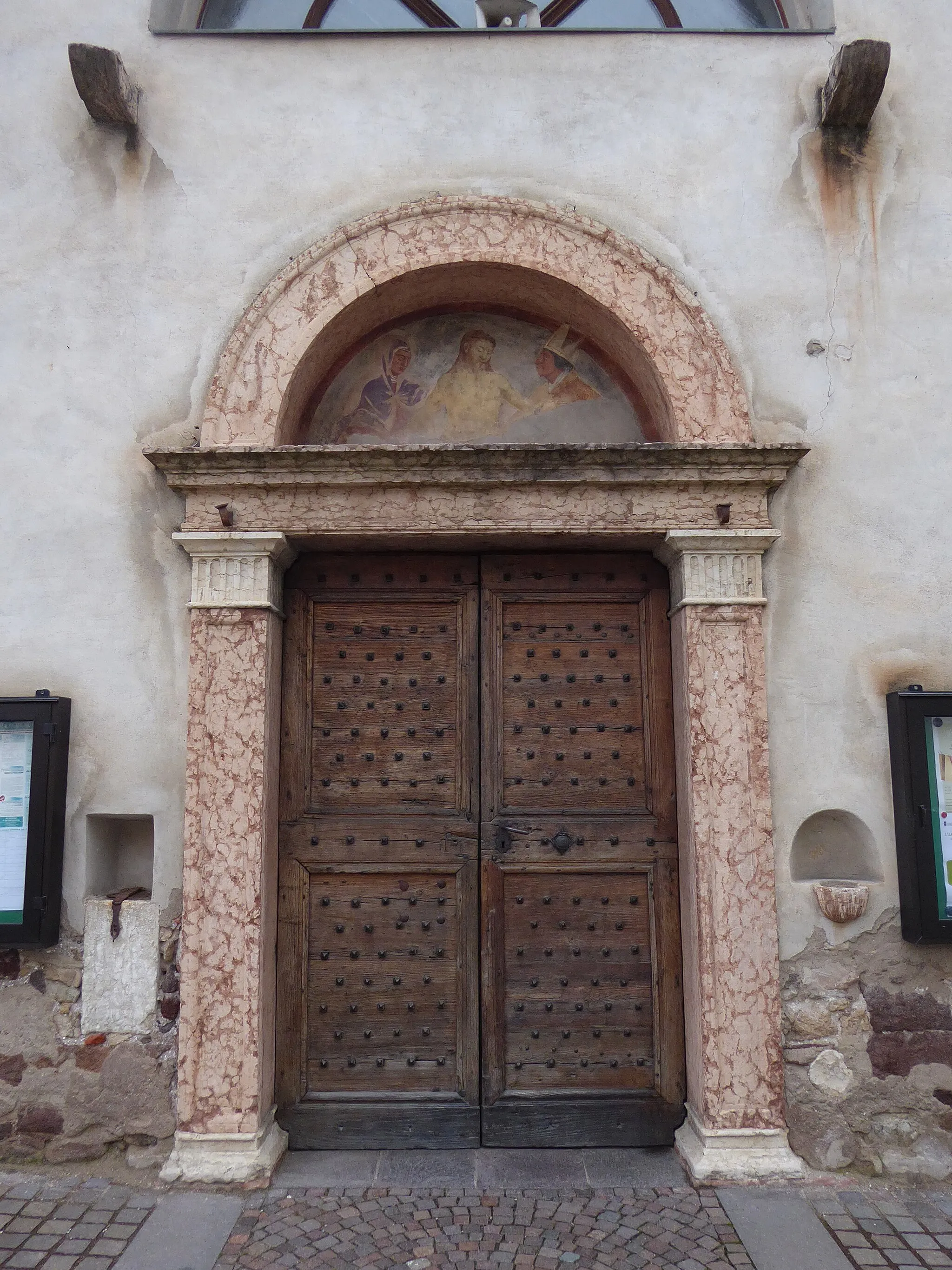 Photo showing: Meano (Trento, Italy) - Church of the Assumption of Mary - Portal