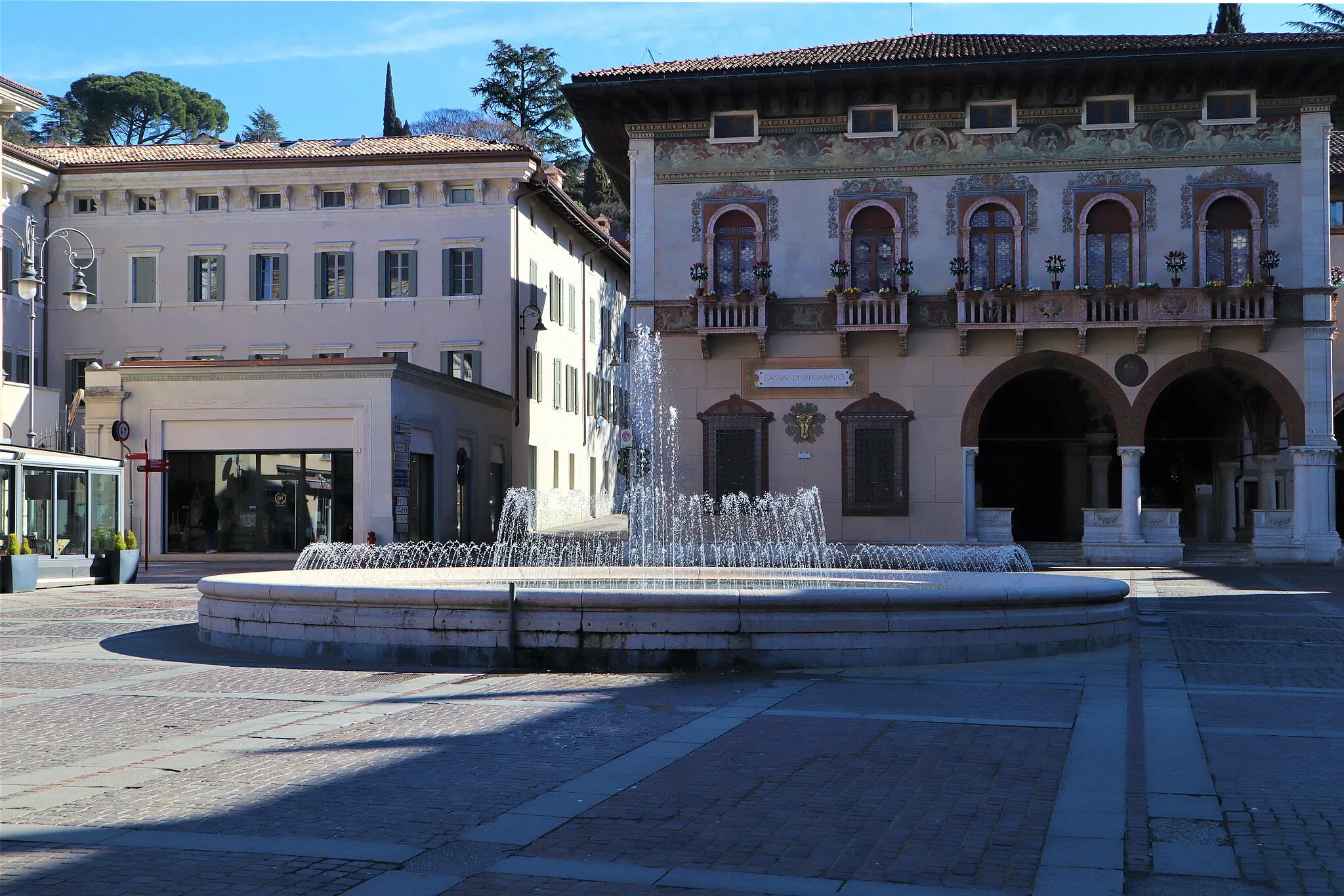 Photo showing: Piazza Rosmini, Rovereto