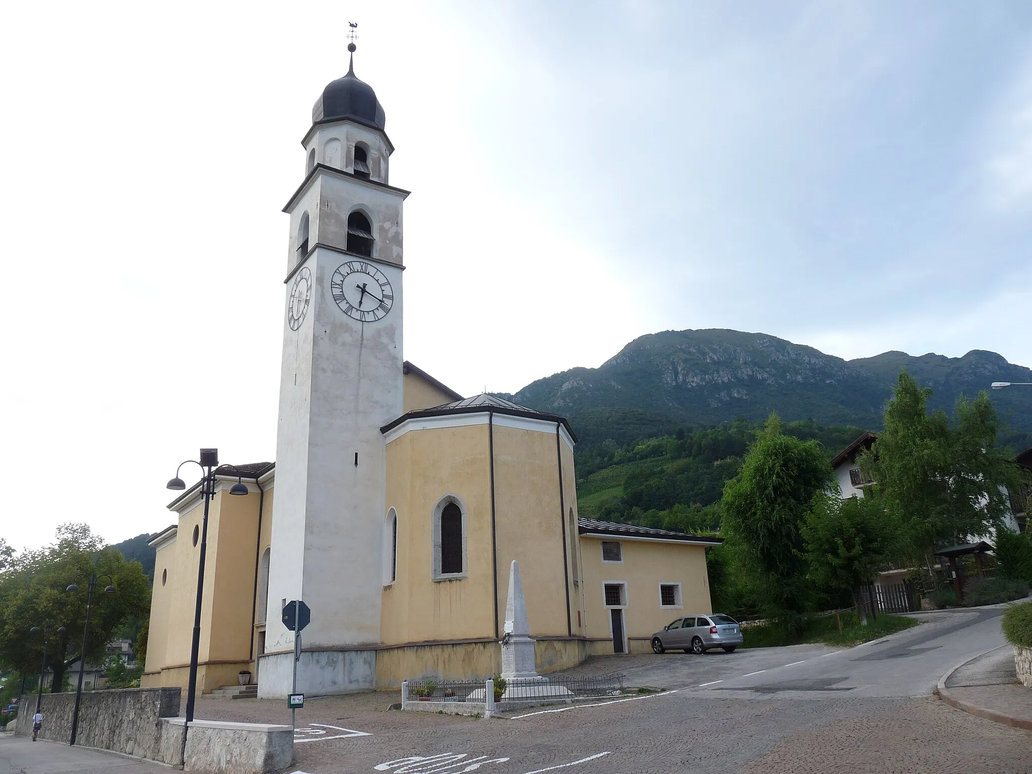 Photo showing: Vigolo Vattaro (province of Trento, Italy): Saint George church (rear)