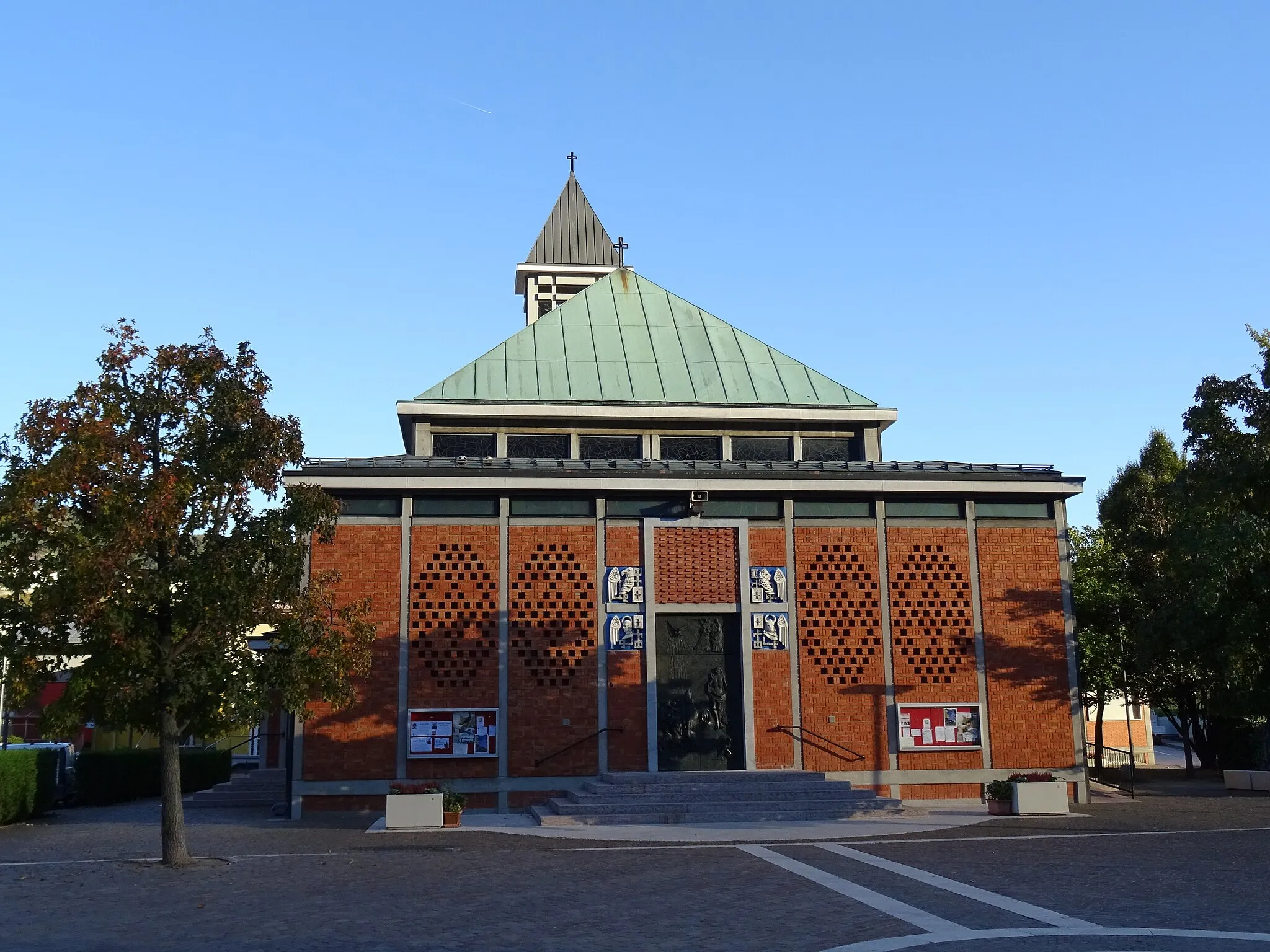 Photo showing: Zambana (Terre d'Adige, Trentino, Italy), Maria Mater Dei church