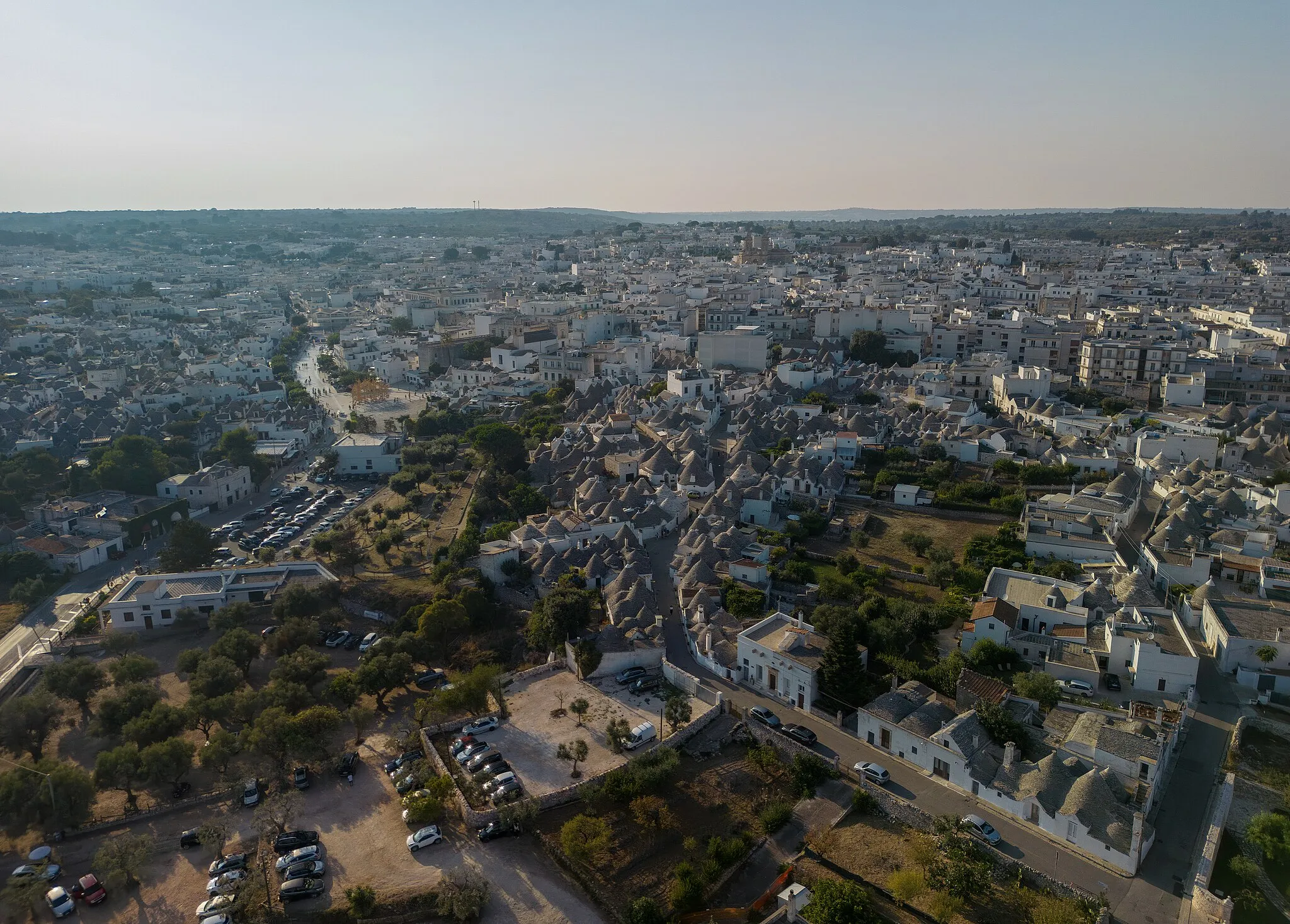 Photo showing: Alberobello con il drone