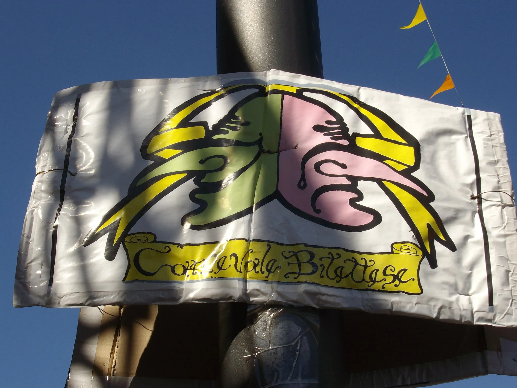 Photo showing: Maschera del Carnevale Bitettese