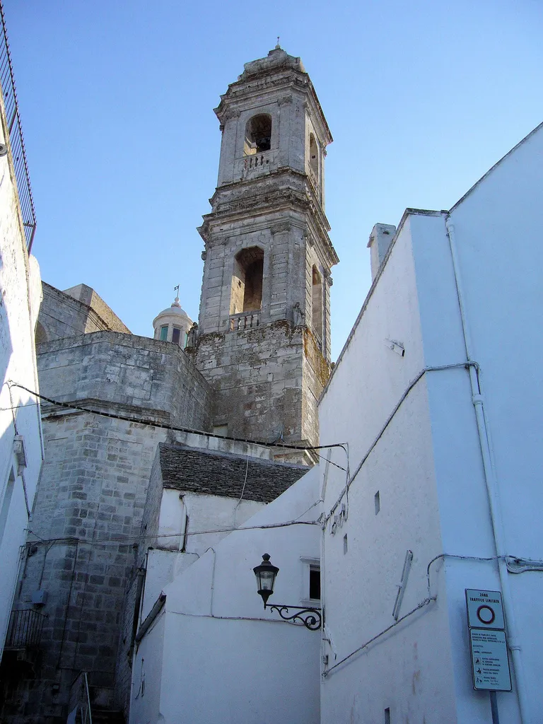 Photo showing: Locorotondo, il campanile della chiesa madre di San Giorgio Martire.