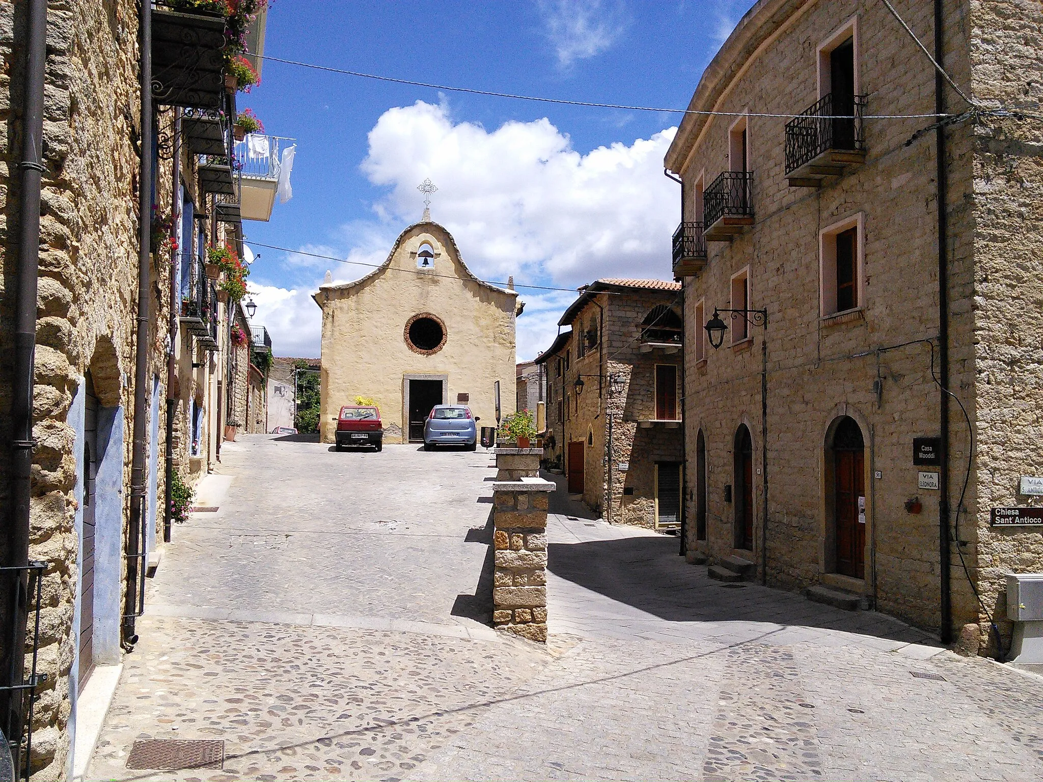 Photo showing: Stadtbild von Gavoi, Nuoro, Italien, Juli 2014

Chiesa del Carmelo / Karmelkirche