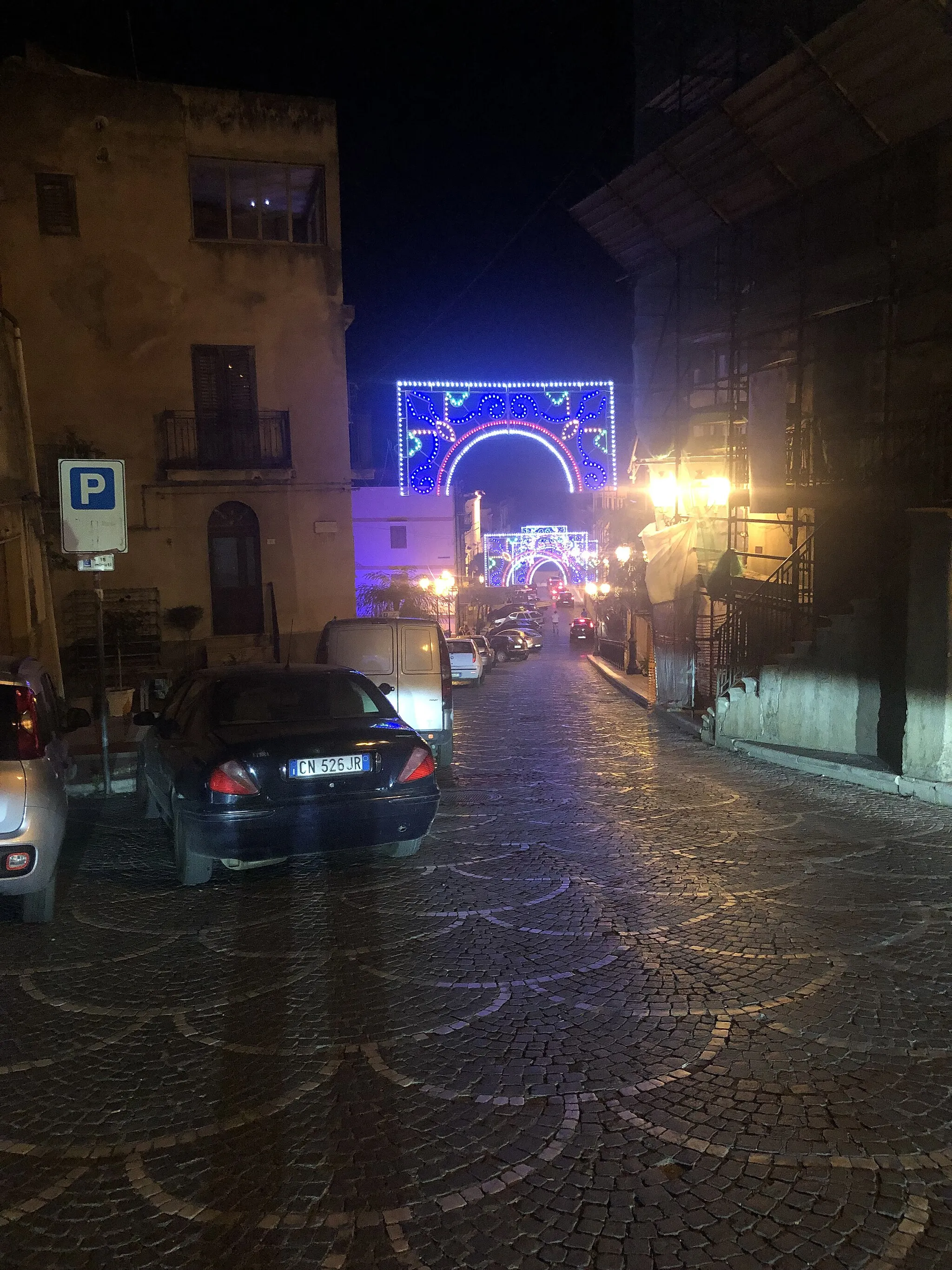 Photo showing: Via Garibaldi di notte
