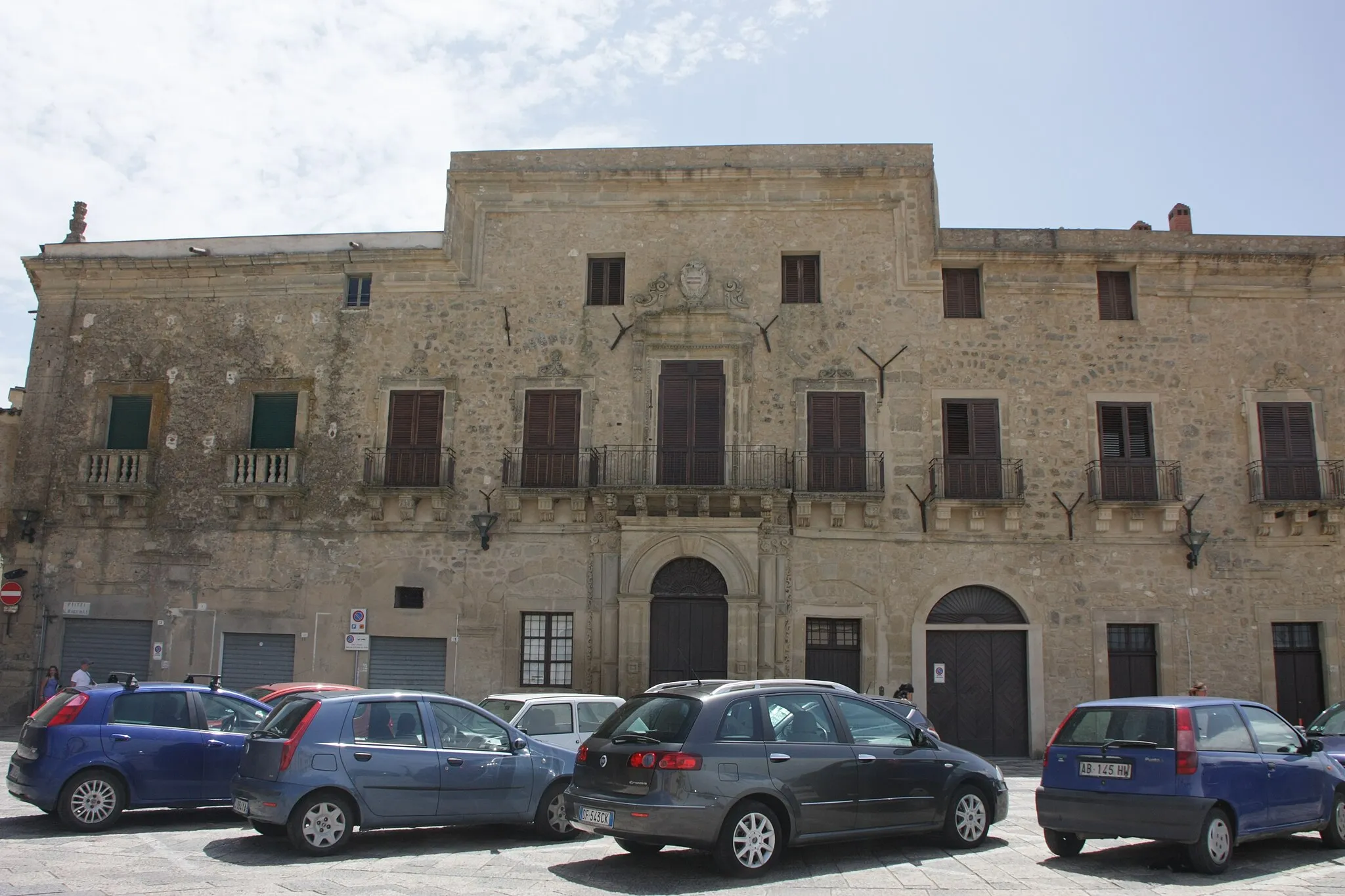 Photo showing: Palazzo dei Principi di Valguarnera
