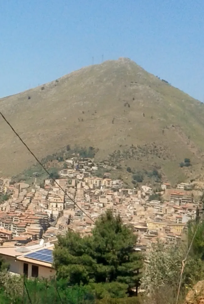 Photo showing: Una panoramica vista dalle montagnole
