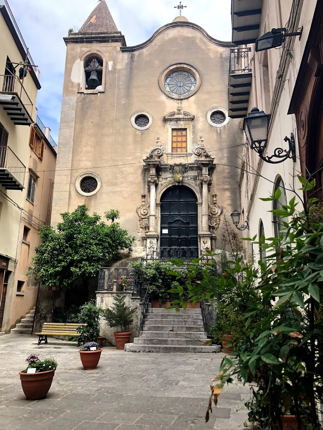 Photo showing: Church of Saint Stephen Protomartire (Saint Stephano or Church of Purgatory) in Cefalù, Italy.