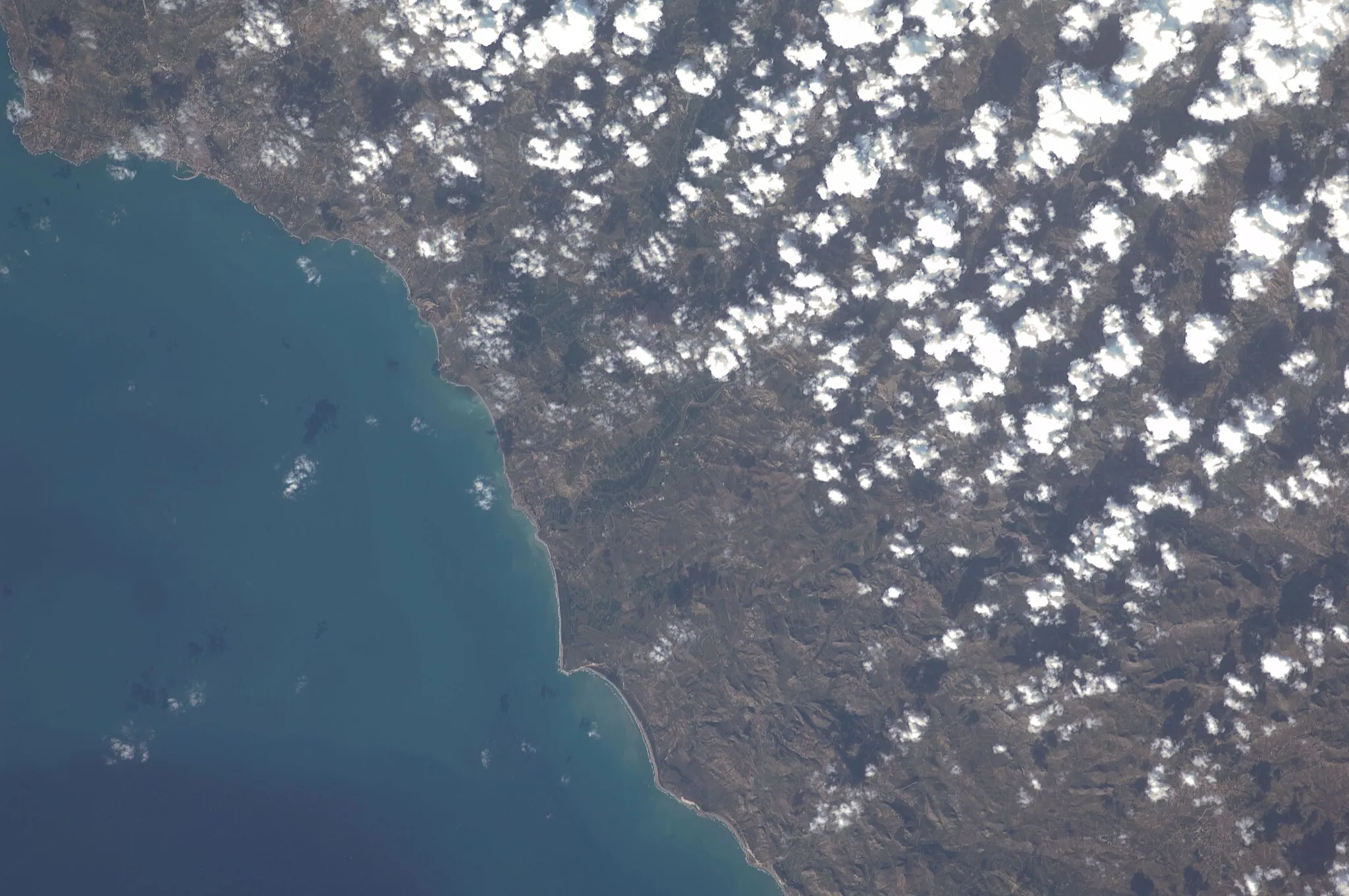Photo showing: View of Sicily taken during ISS Expedition 18.