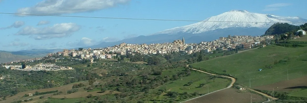 Photo showing: View of Regalbuto (EN)