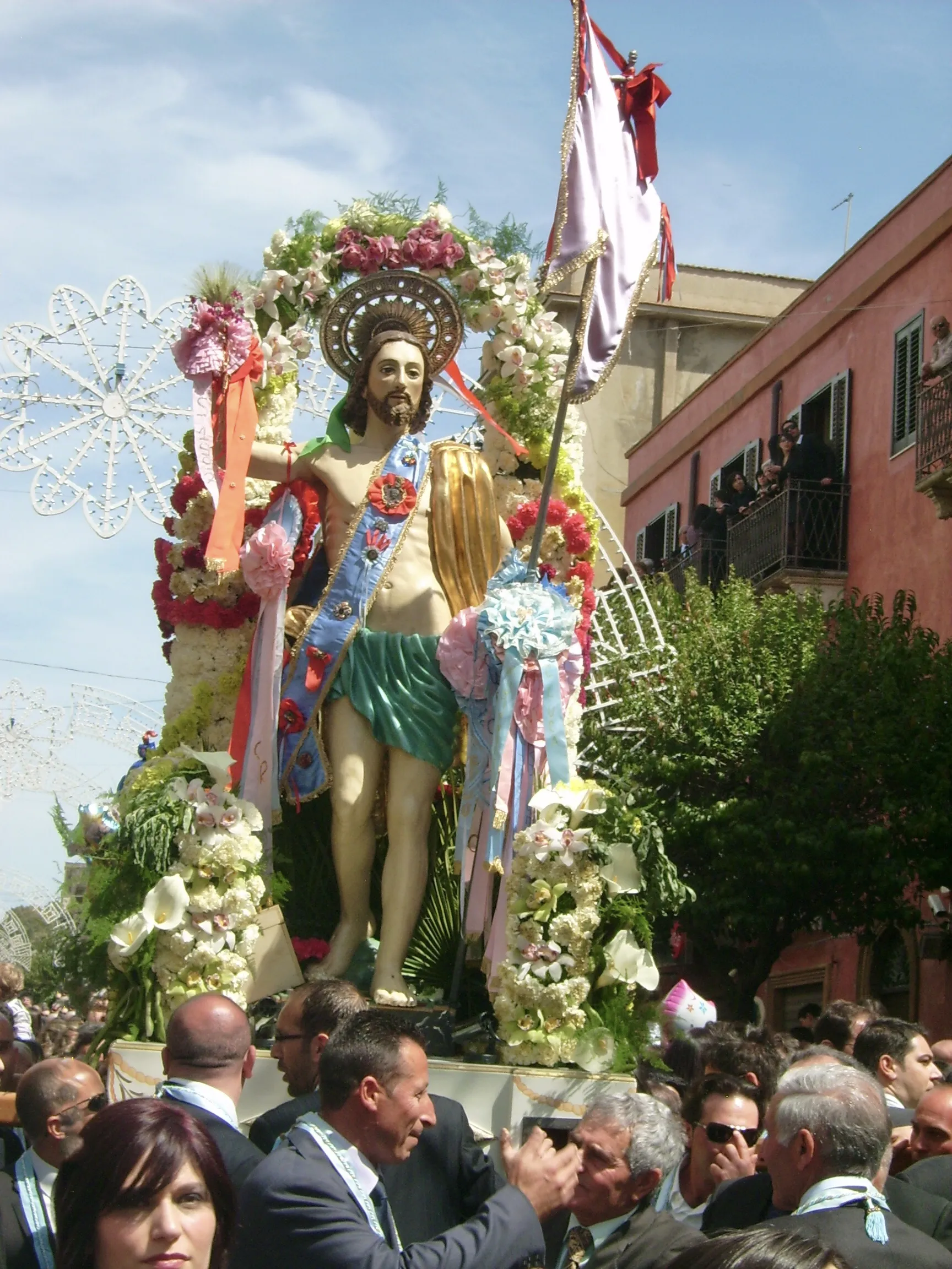 Photo showing: Ribera' Easter - Statue of Jesus