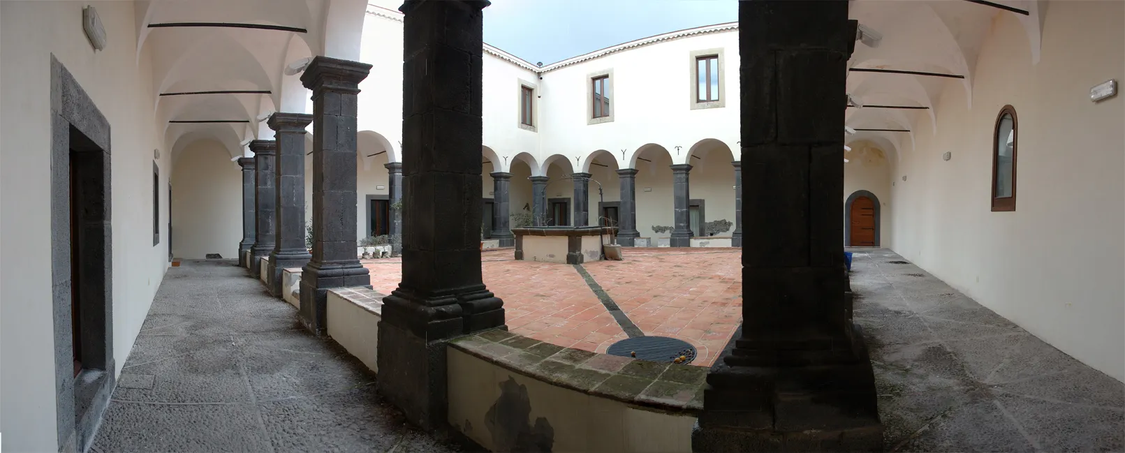Photo showing: Trecastagni Chiostromuseo - Interno museo ex convento