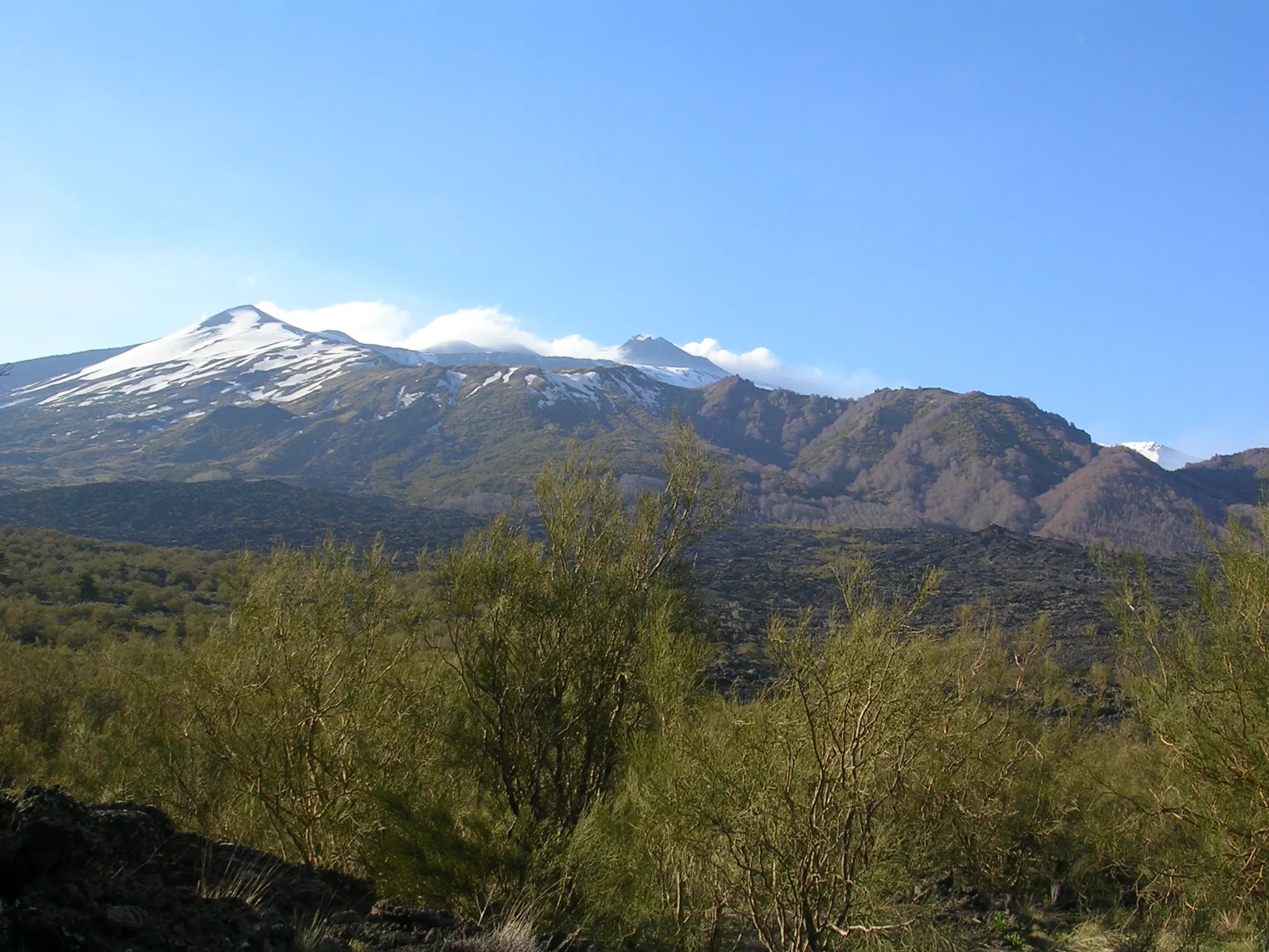 Photo showing: Mount Etna seen from Sciammaro Lupo (Trecastagni - CT)