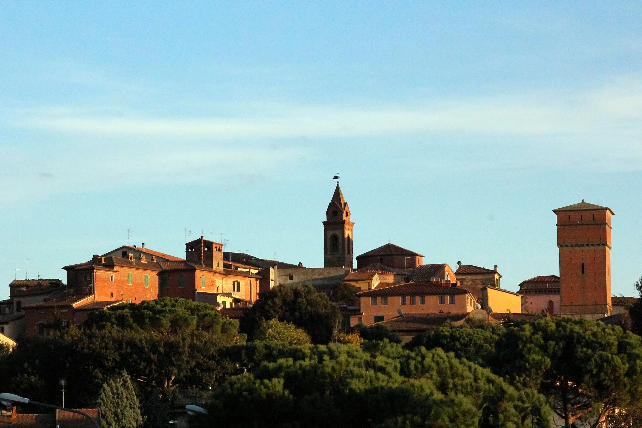 Photo showing: Panorama of Bettolle, hamlet of Sinalunga, Valdichiana, Province of Siena, Tuscany, Italy