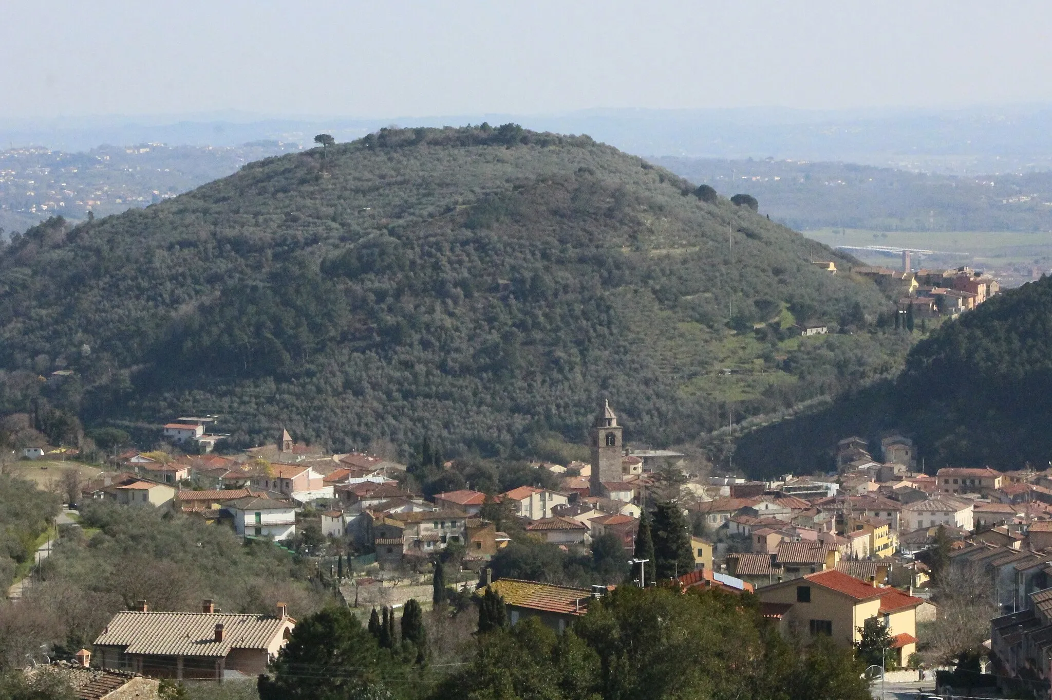 Photo showing: Panorama of Buti, Province of Pisa, Tuscany, Italy