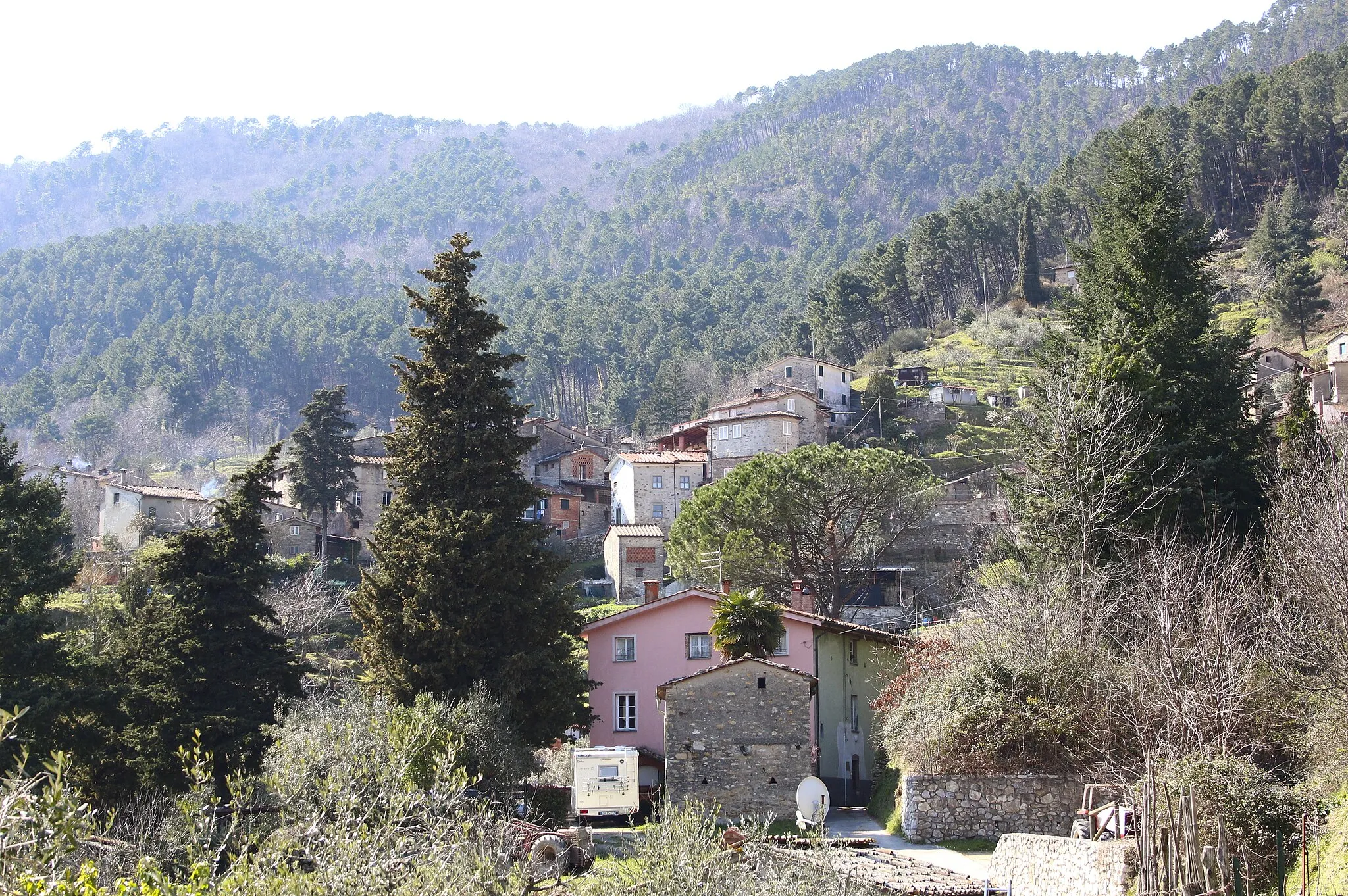 Photo showing: Ruota, hamlet of Capannori, Province of Lucca, Tuscany, Italy