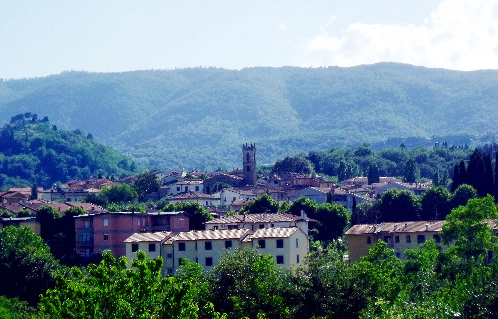 Photo showing: Panorama of Cavriglia, Valdarno, Province of Arezzo, Tuscany, Italy