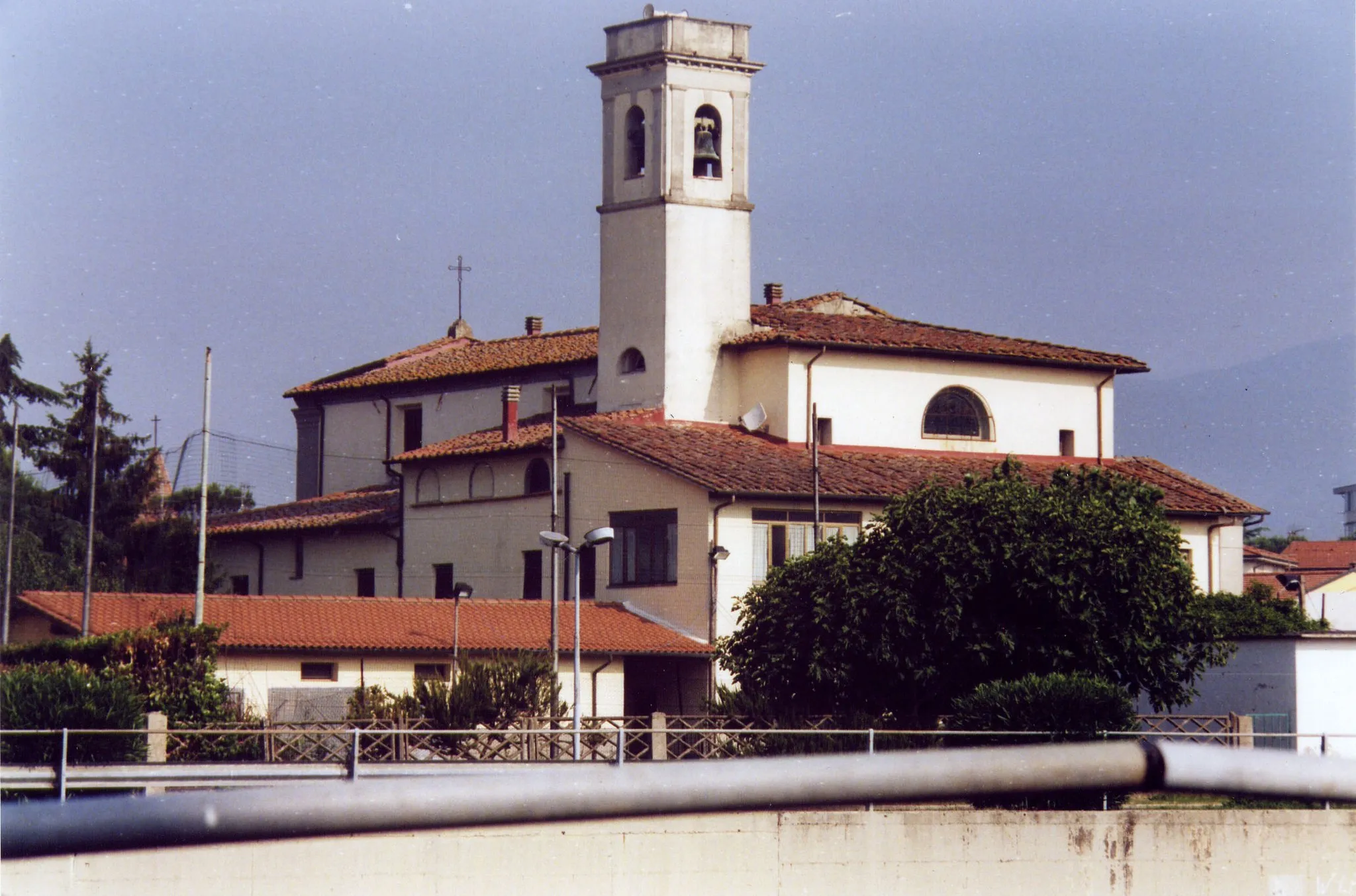 Photo showing: Chiesa Fornacette