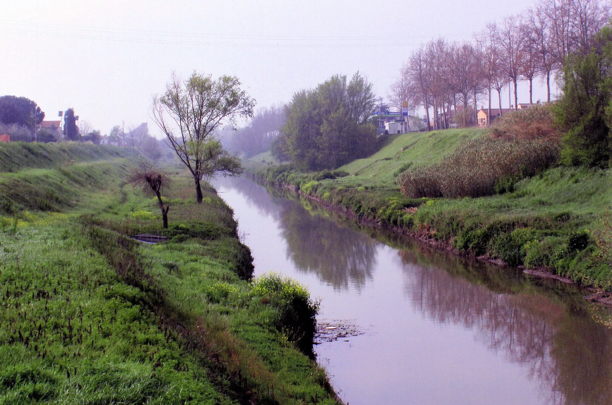 Photo showing: canale Fornacette Emissario