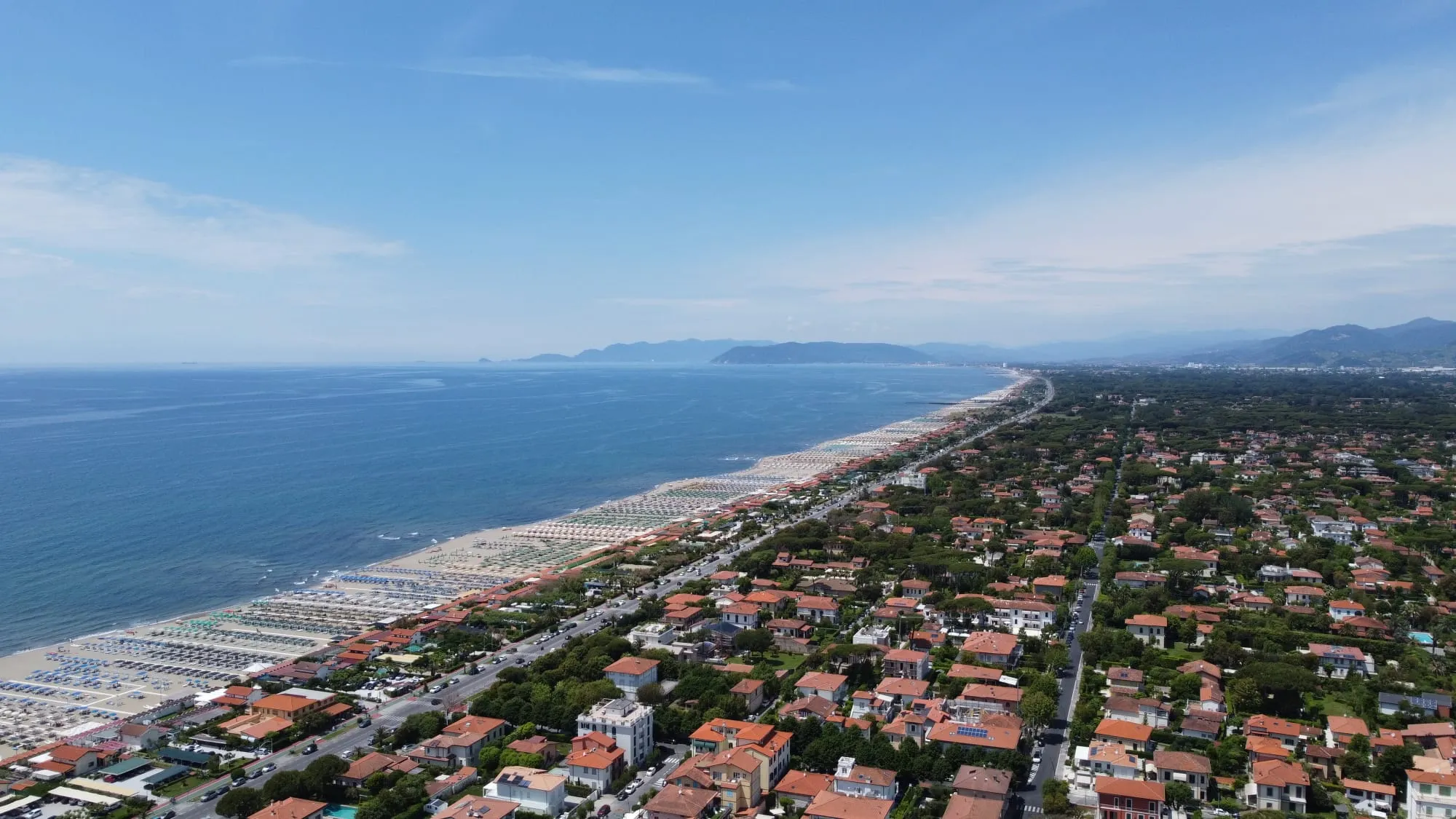 Photo showing: Veduta aerea Forte dei Marmi