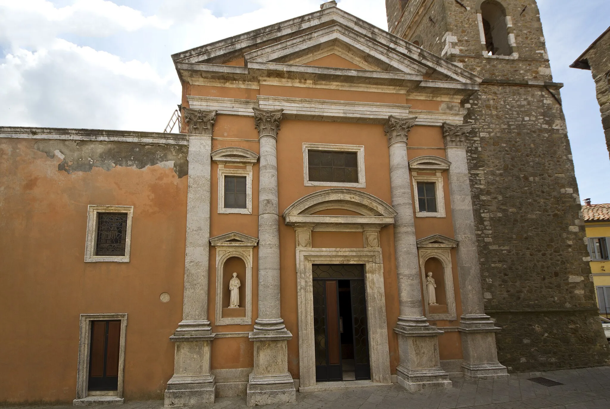 Photo showing: Chiesa di San Leonardo,  Manciano Grosseto, Italy