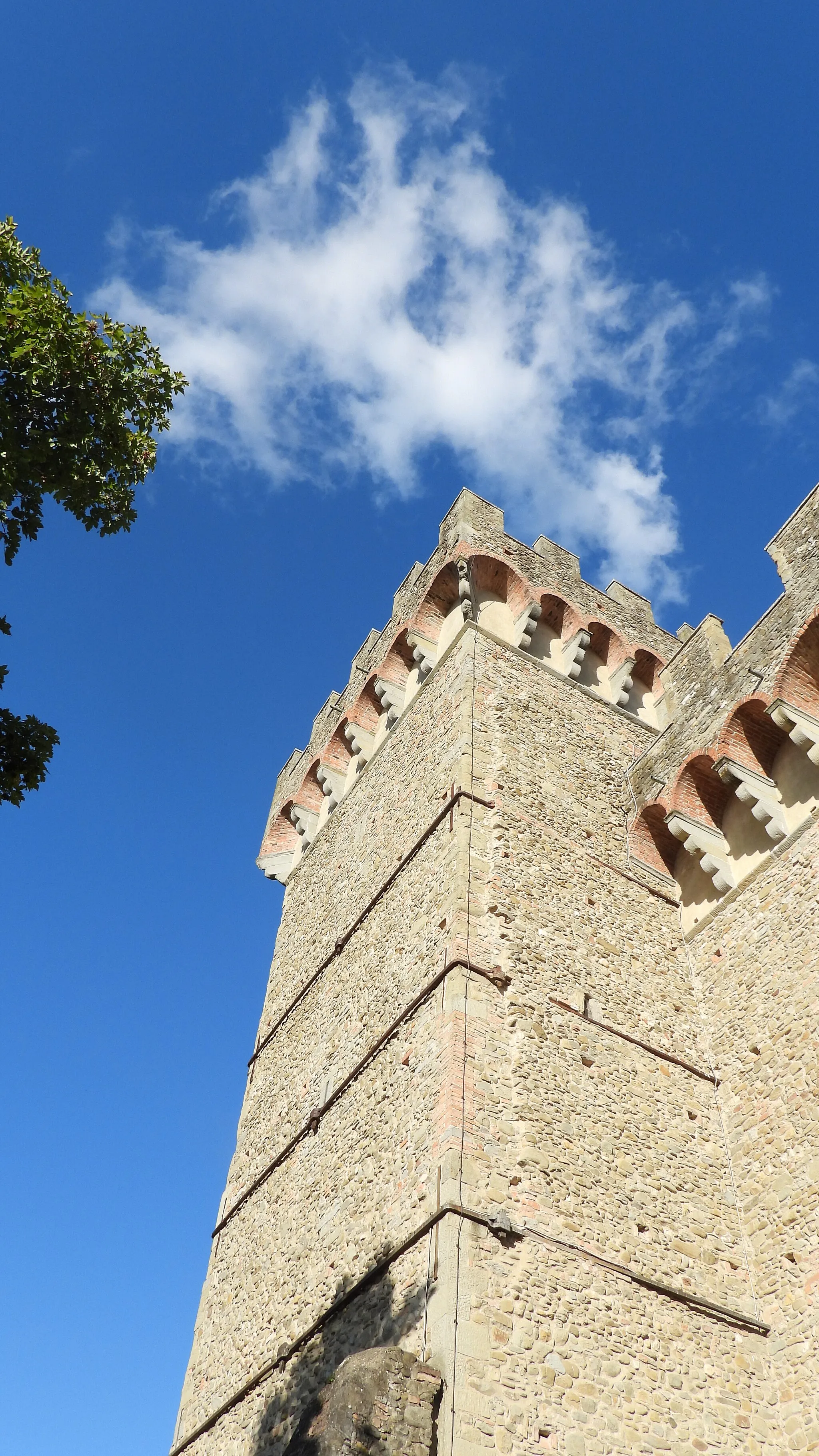 Photo showing: la nuvola sulla torre del castello