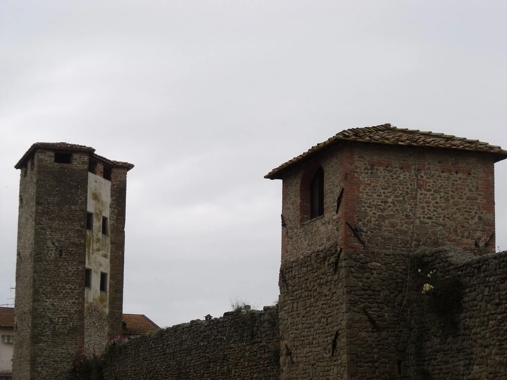Photo showing: City Walls of Terranuova Bracciolini, Valdarno, Province of Arezzo, Tuscany, Italy