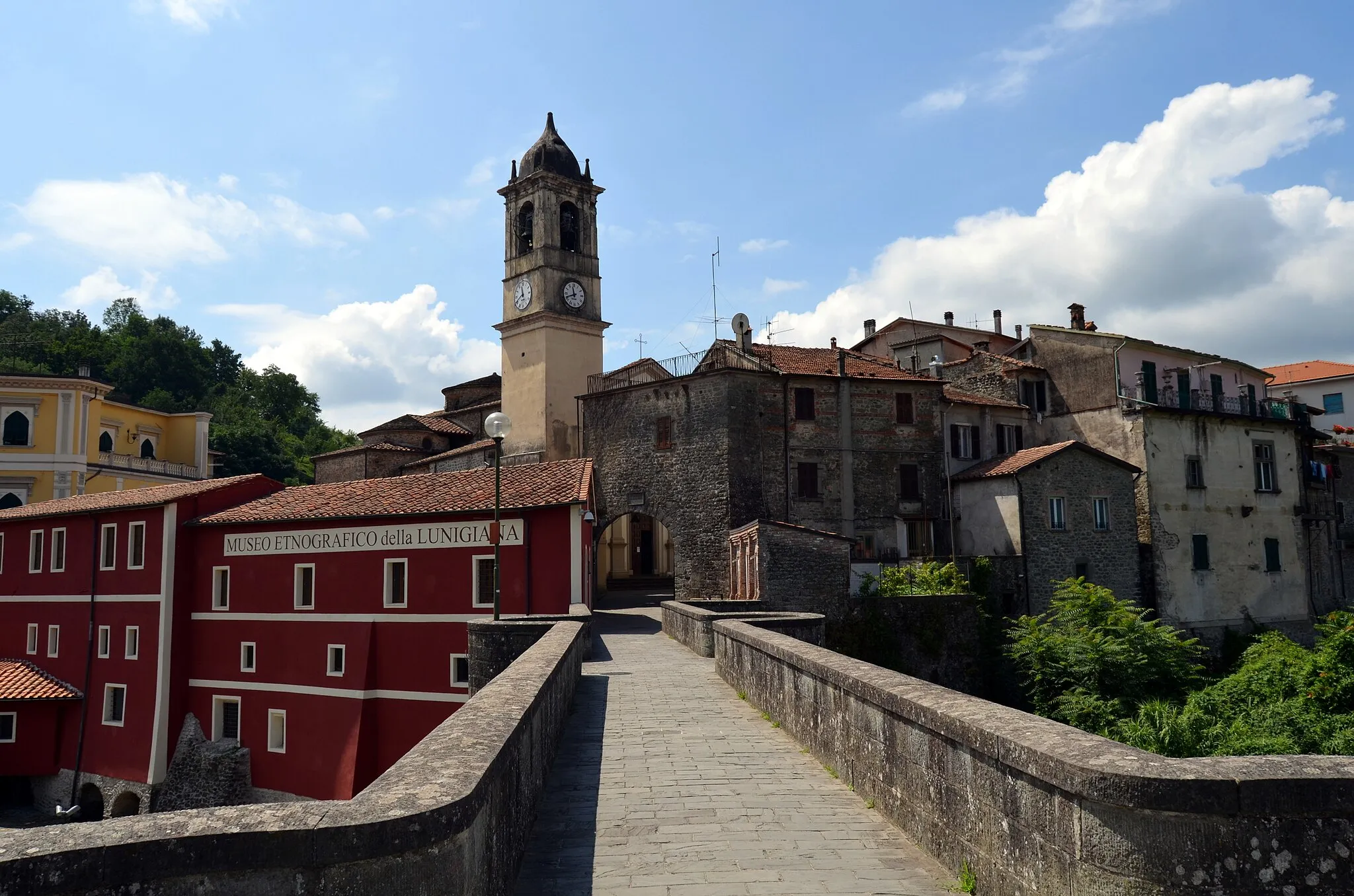 Photo showing: Panorama di Villafranca di Lunigiana, Toscana, Italia