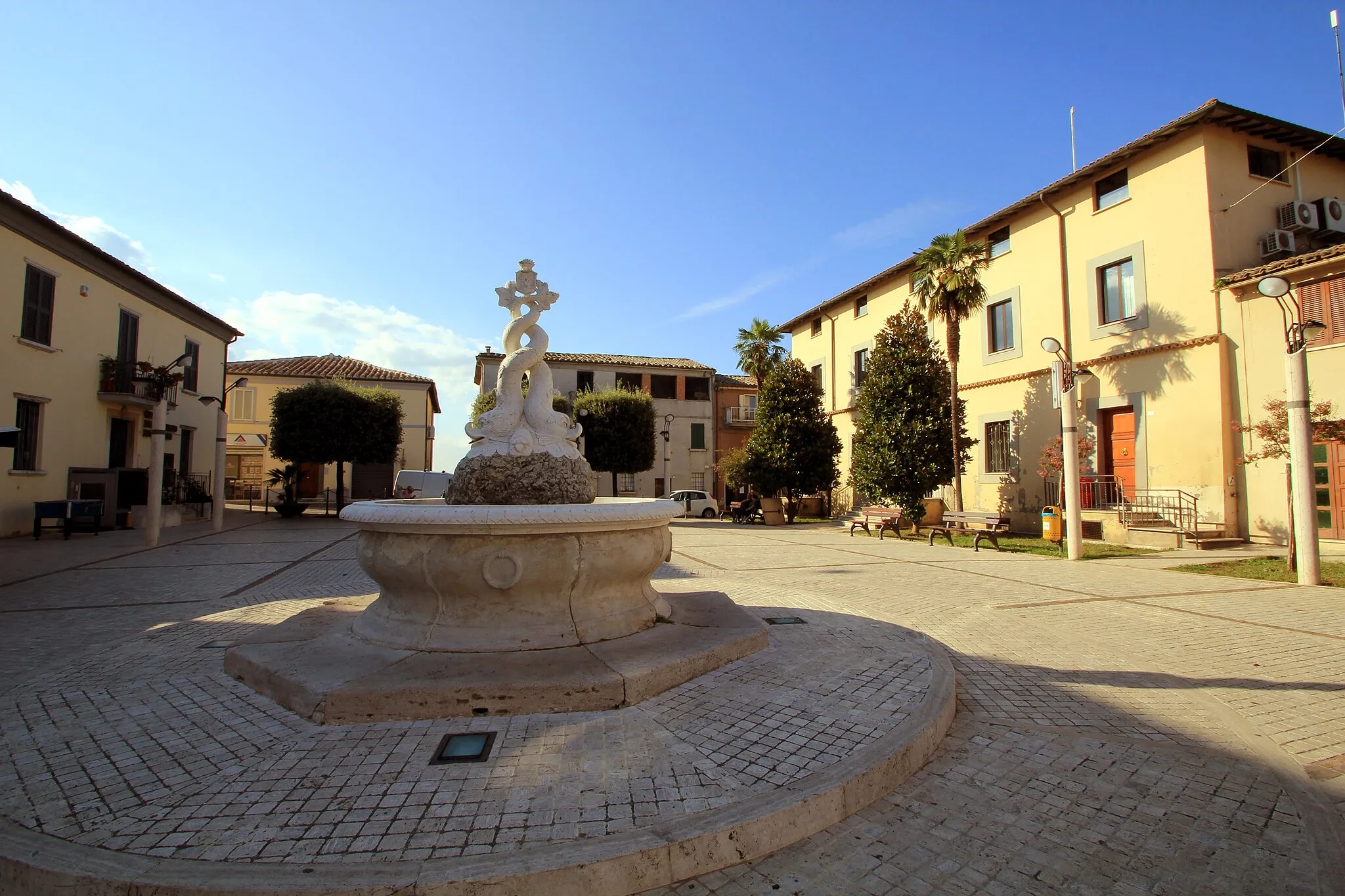 Photo showing: Piazza Vittorio Emanuele II in Attigliano (TR)