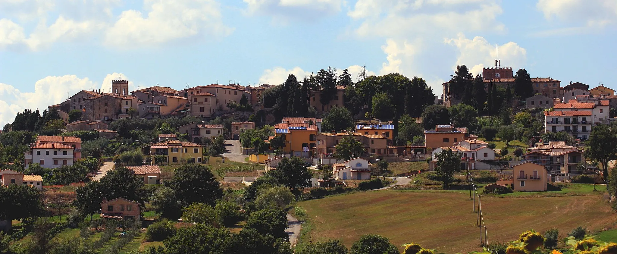 Photo showing: Panorama di Avigliano Umbro. Provincia di Terni, Umbria, Italia