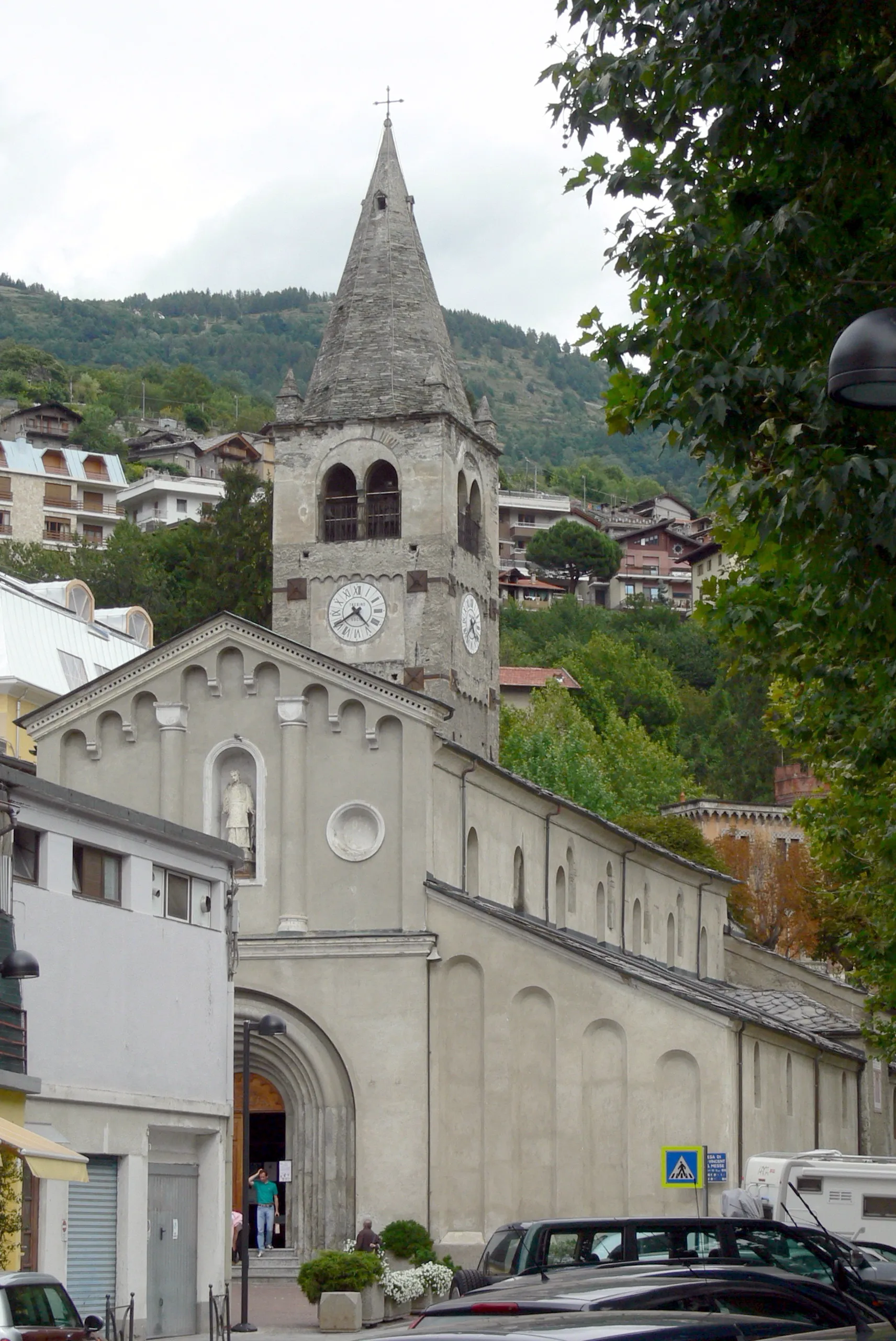 Photo showing: Saint-Vincent ( Aosta Valley ). Saint Vincent parish church.