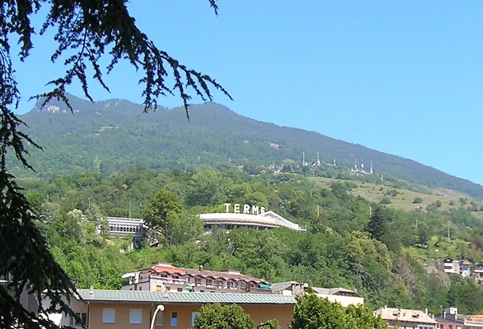 Photo showing: le terme di St Vincent, viste dal municipio. Saint-Vincent (Italia)