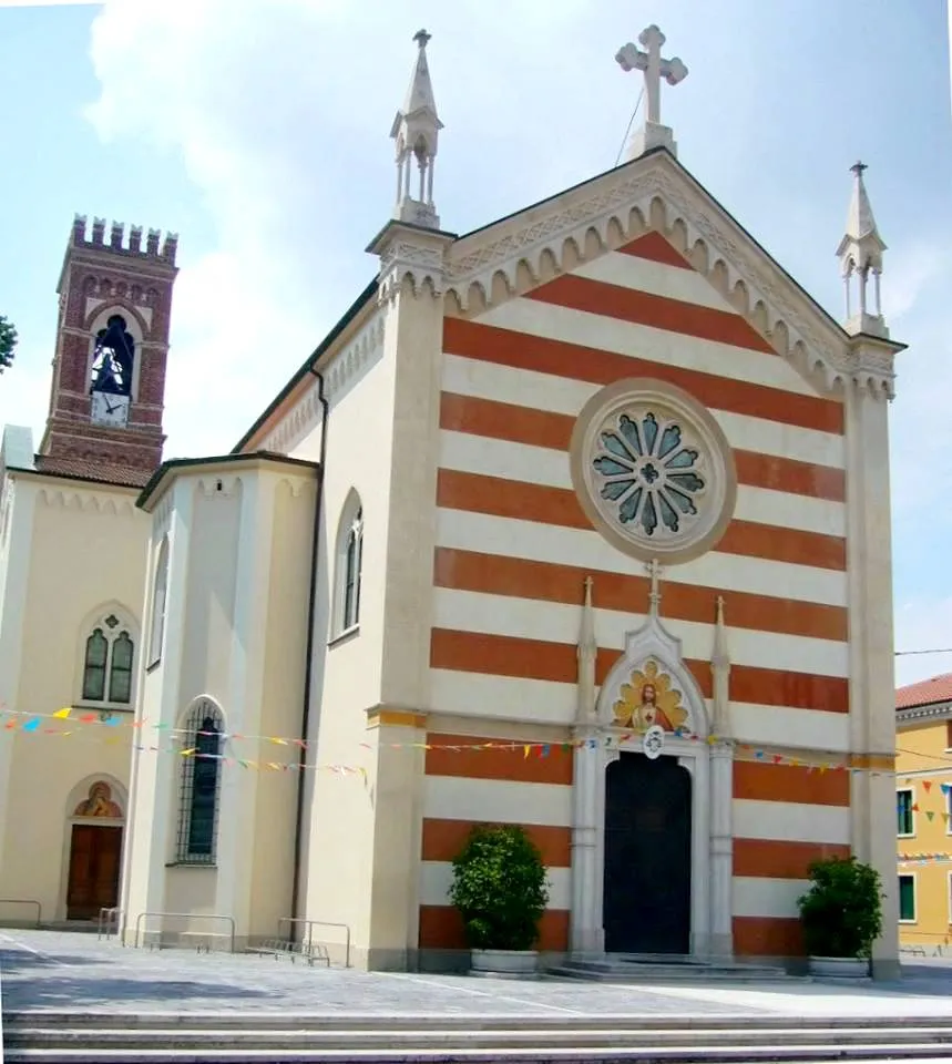 Photo showing: Chiesa di Belvedere di Tezze