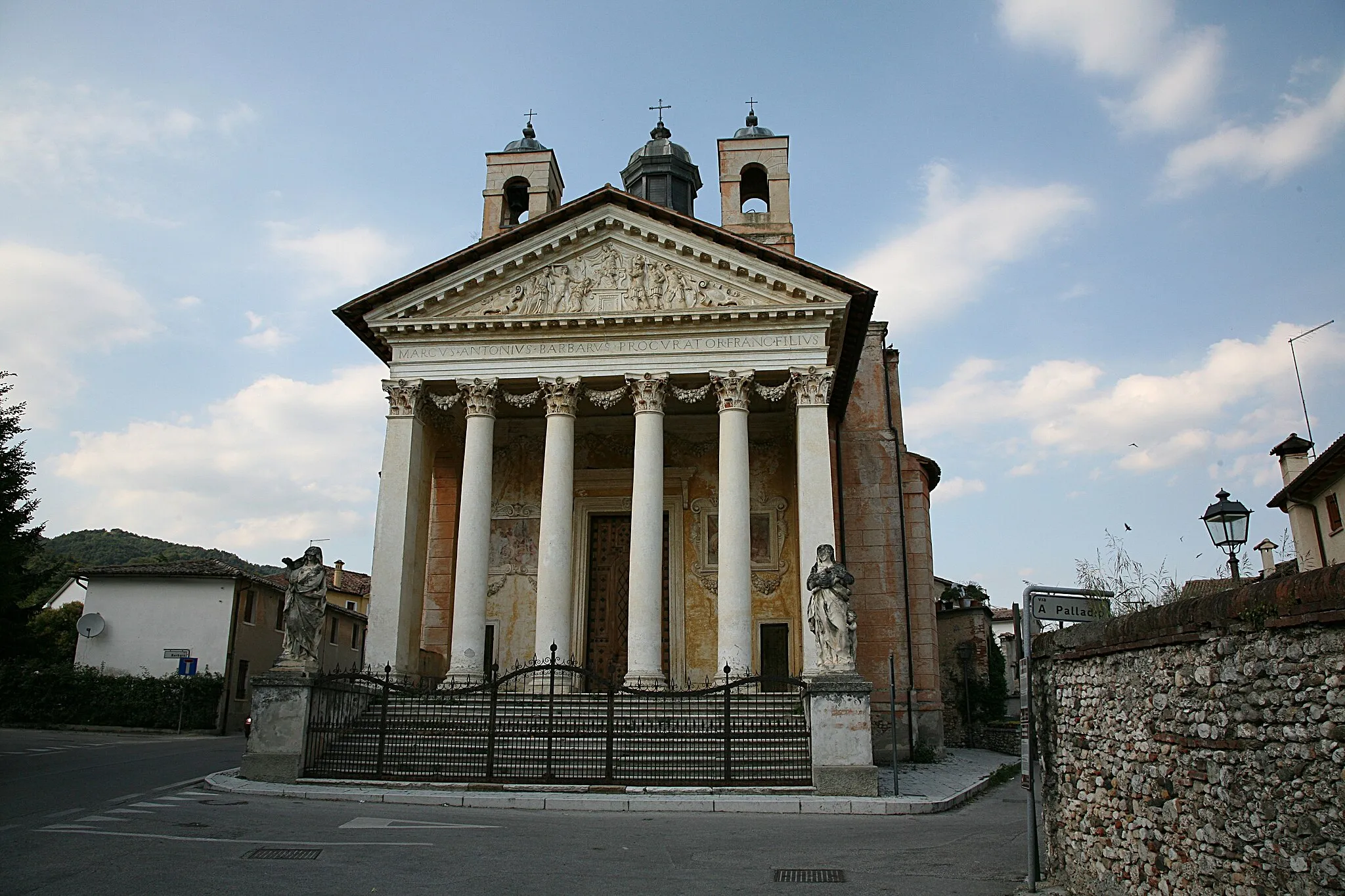 Photo showing: Tempietto di Villa Barbaro by Andrea Palladio