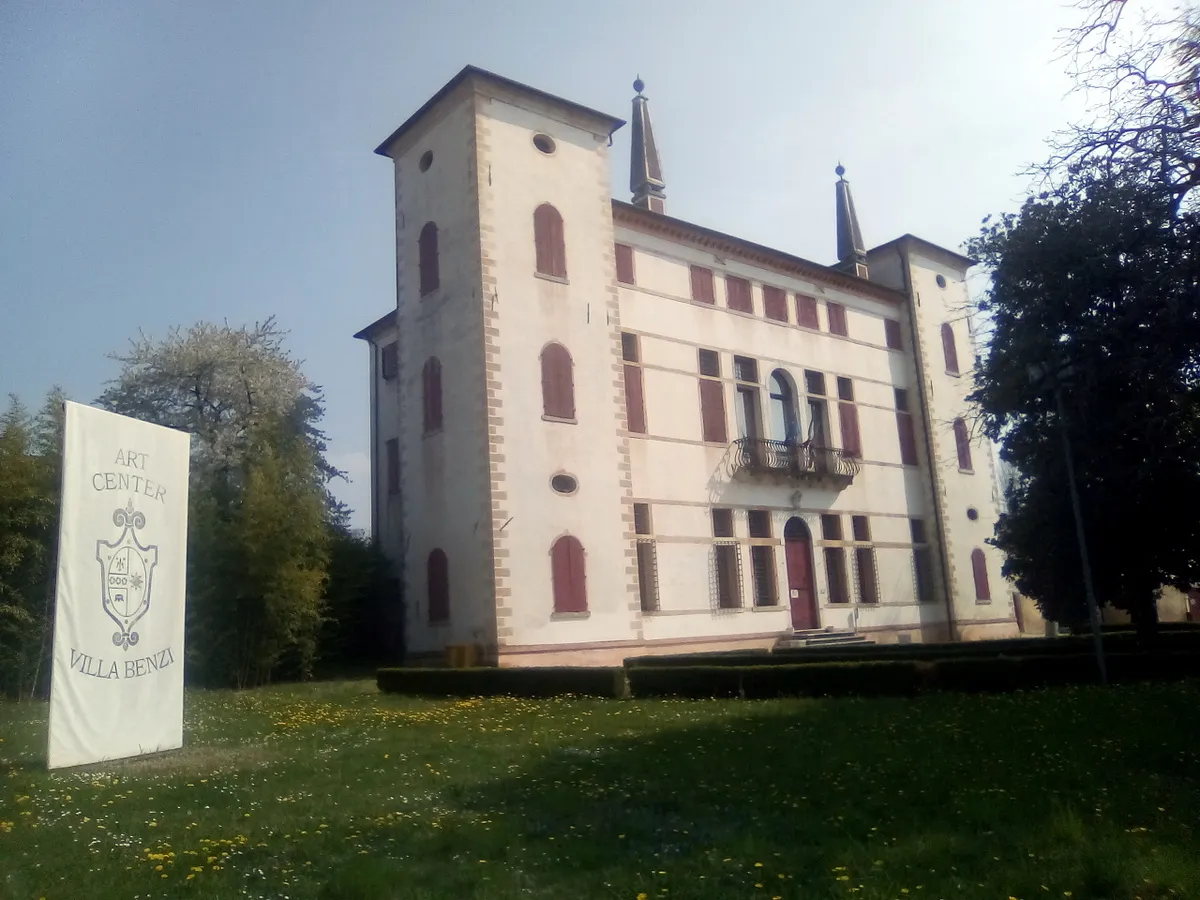 Photo showing: Villa Benzi Zecchini
