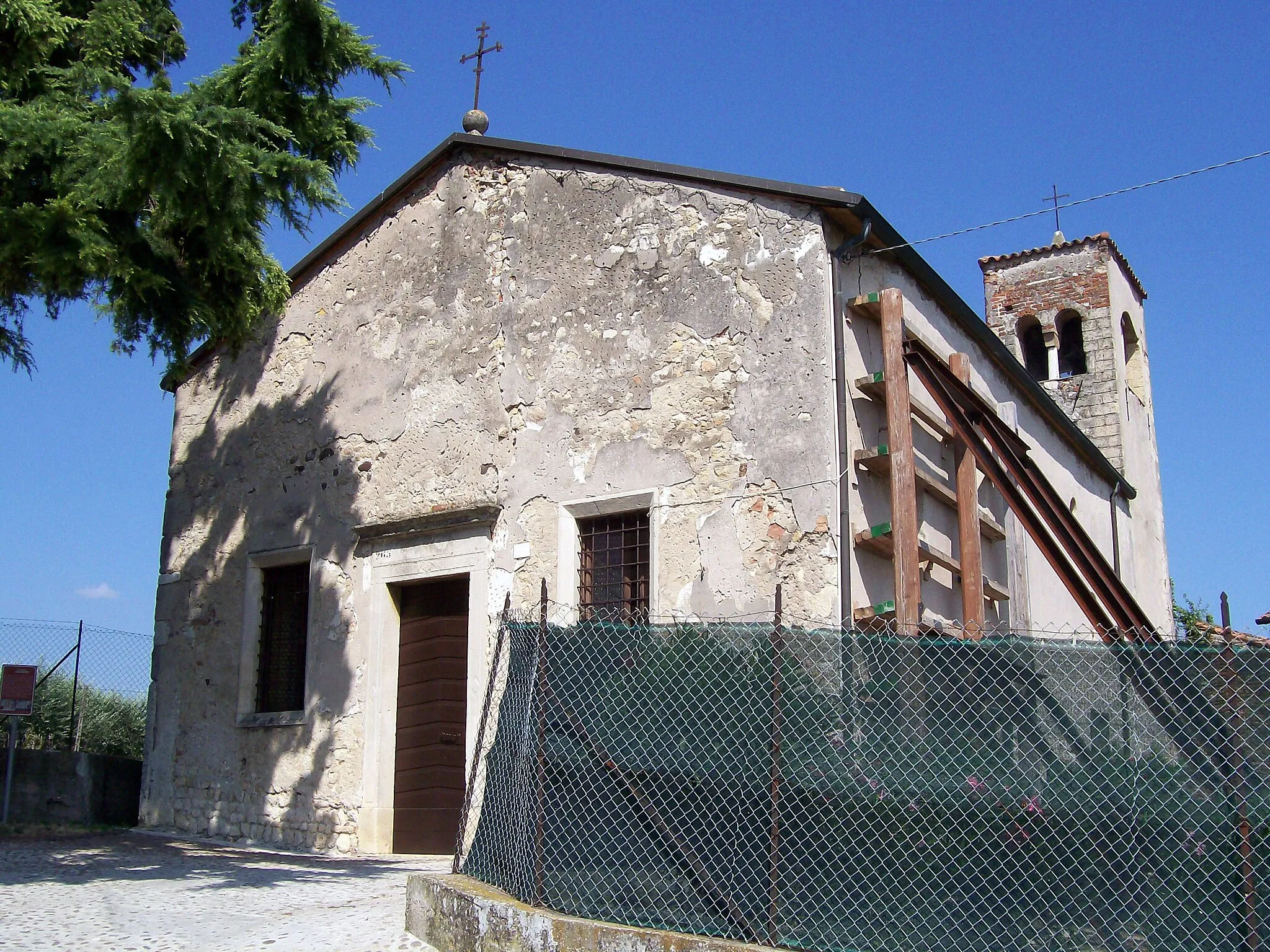 Photo showing: Chiesetta di S. Pietro in Caldiero.