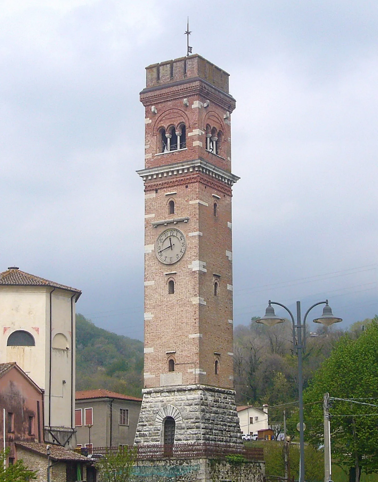 Photo showing: La chiesa parrocchiale di Castelcucco, in provincia di Treviso