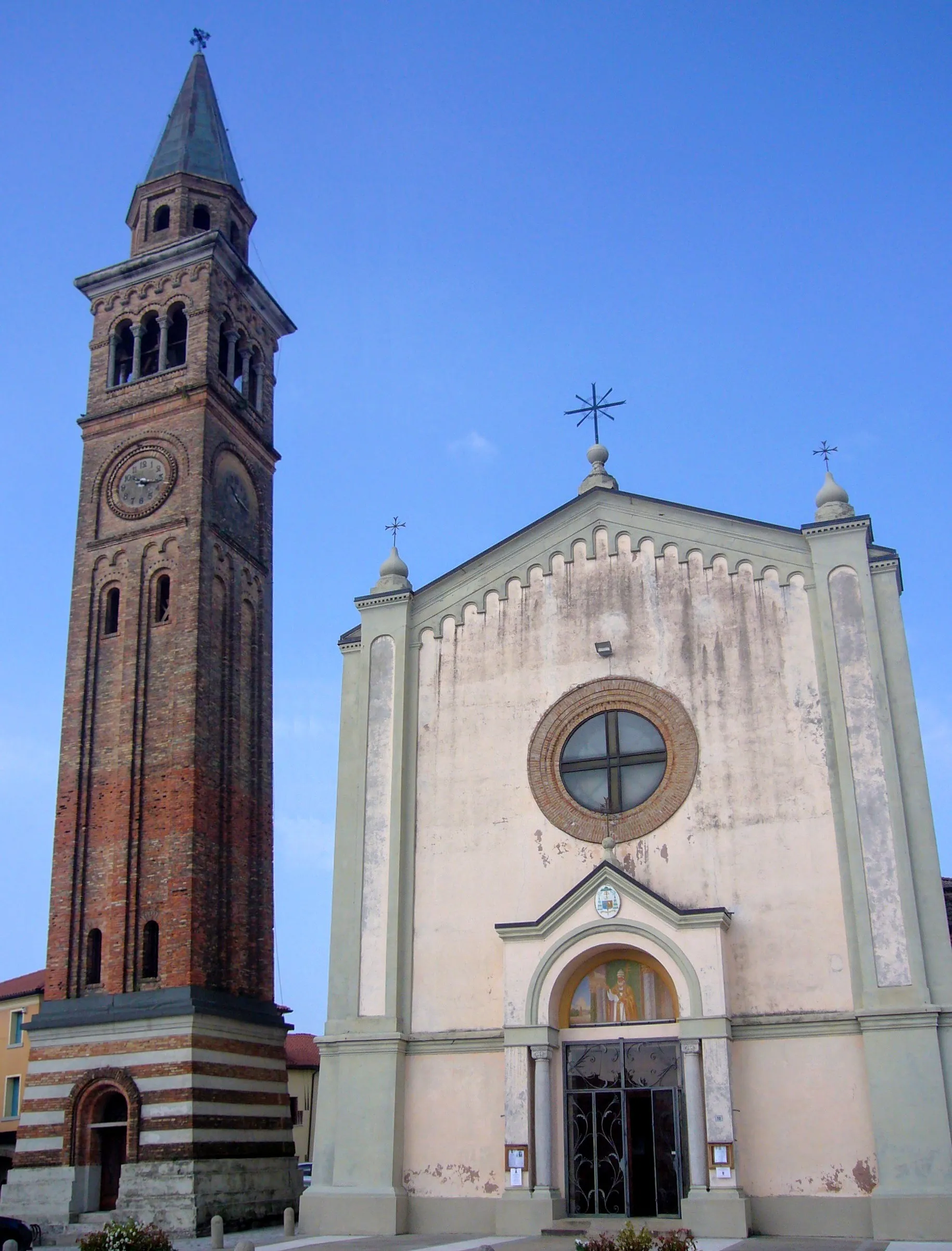 Photo showing: La chiesa e il campanile di Cimadolmo