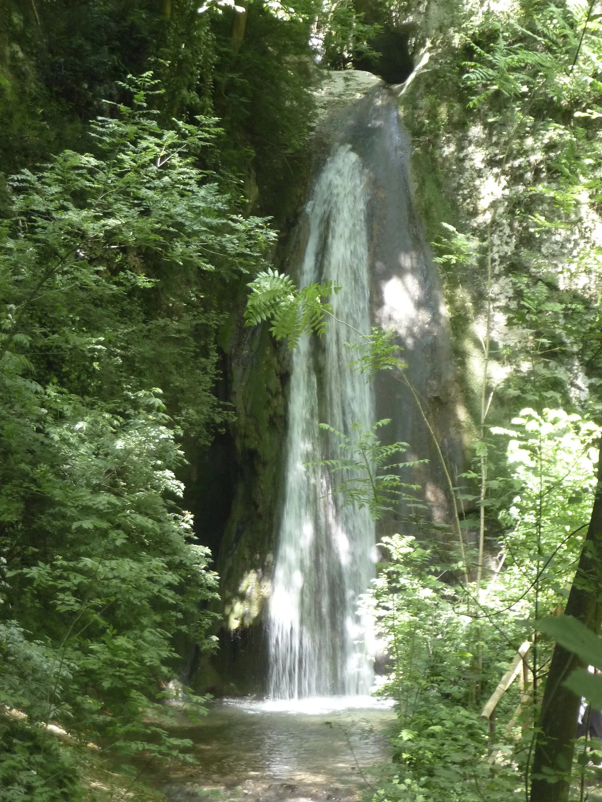Photo showing: Natural park of the Cascate di Molina (Molina Falls) in Fumane, Verona, Italy.