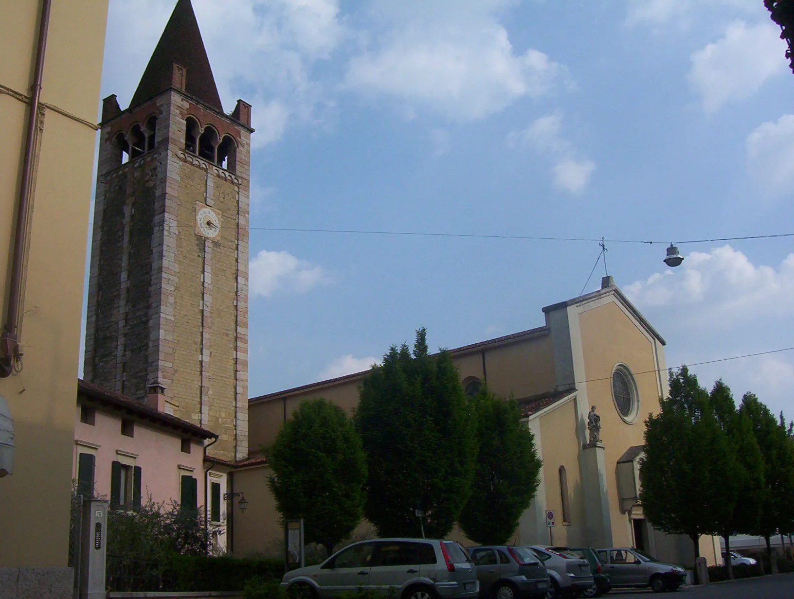 Photo showing: Grezzana, provincia di Verona: Chiesa parrocchiale delle Sante Maria ed Elisabetta Grezzana.