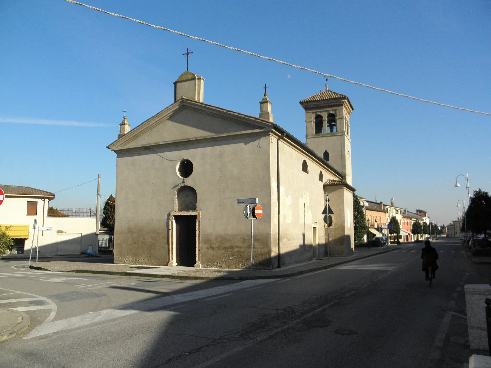 Photo showing: Isola Rizza, la chiesa di Santa Maria della Piazza, detta anche chiesa di Santa Maria Janua Coeli (XV secolo).