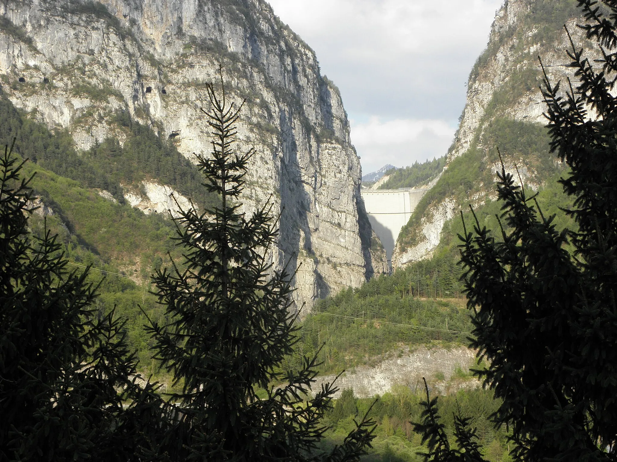 Photo showing: Diga de Vajont vista de Logarone