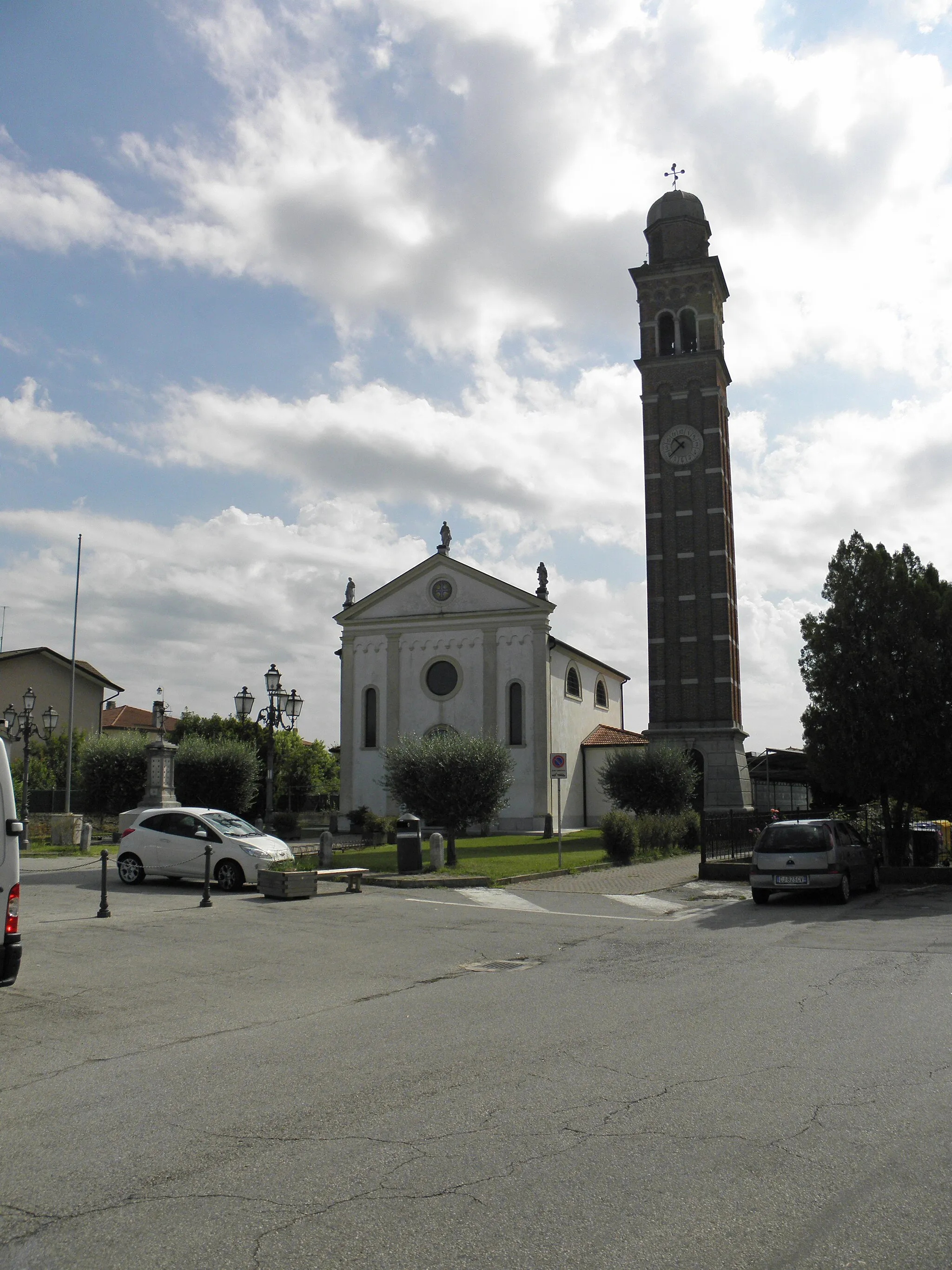 Photo showing: Gaggio, frazione di Marcon: la chiesa parrocchiale di San Bartolomeo.