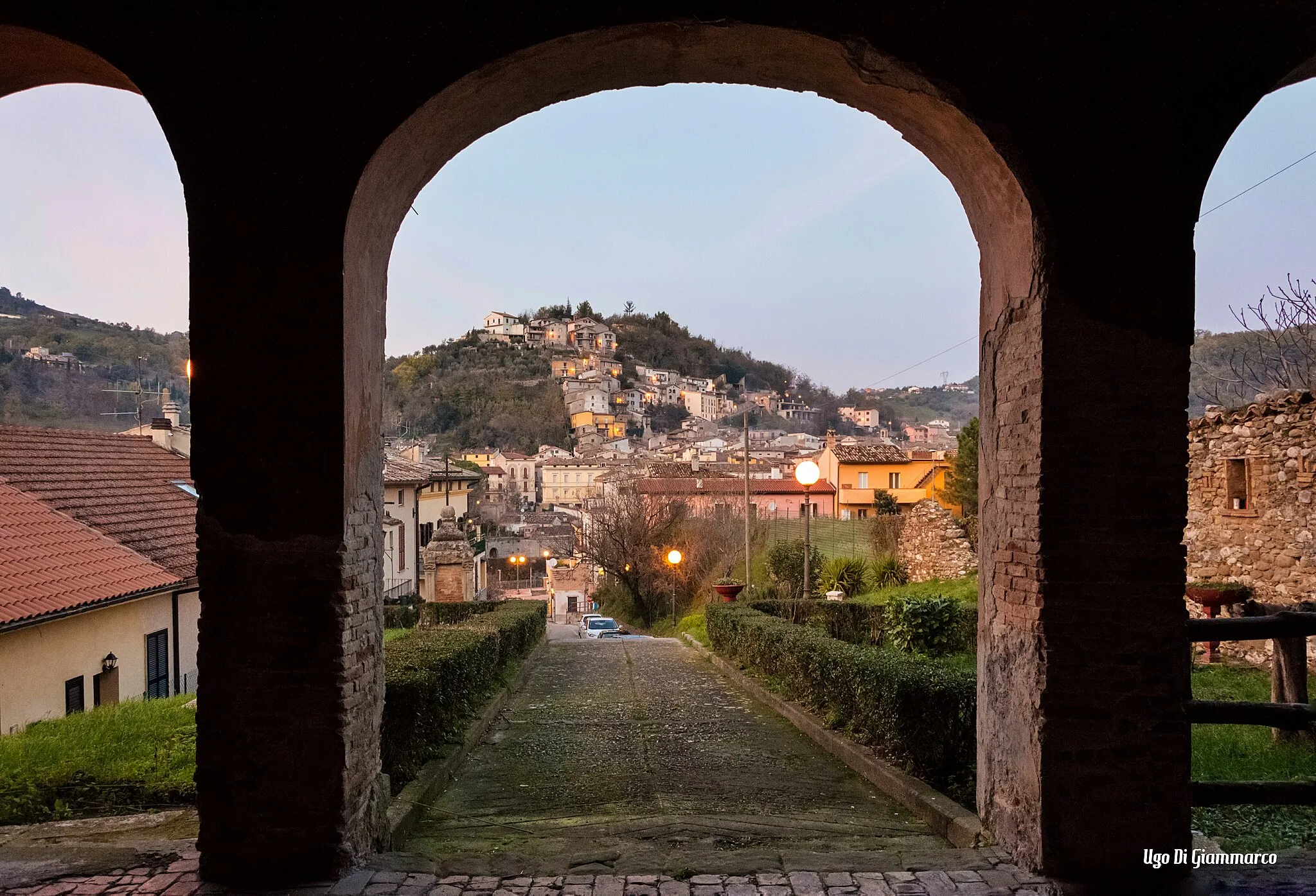 Photo showing: View Old Montorio
